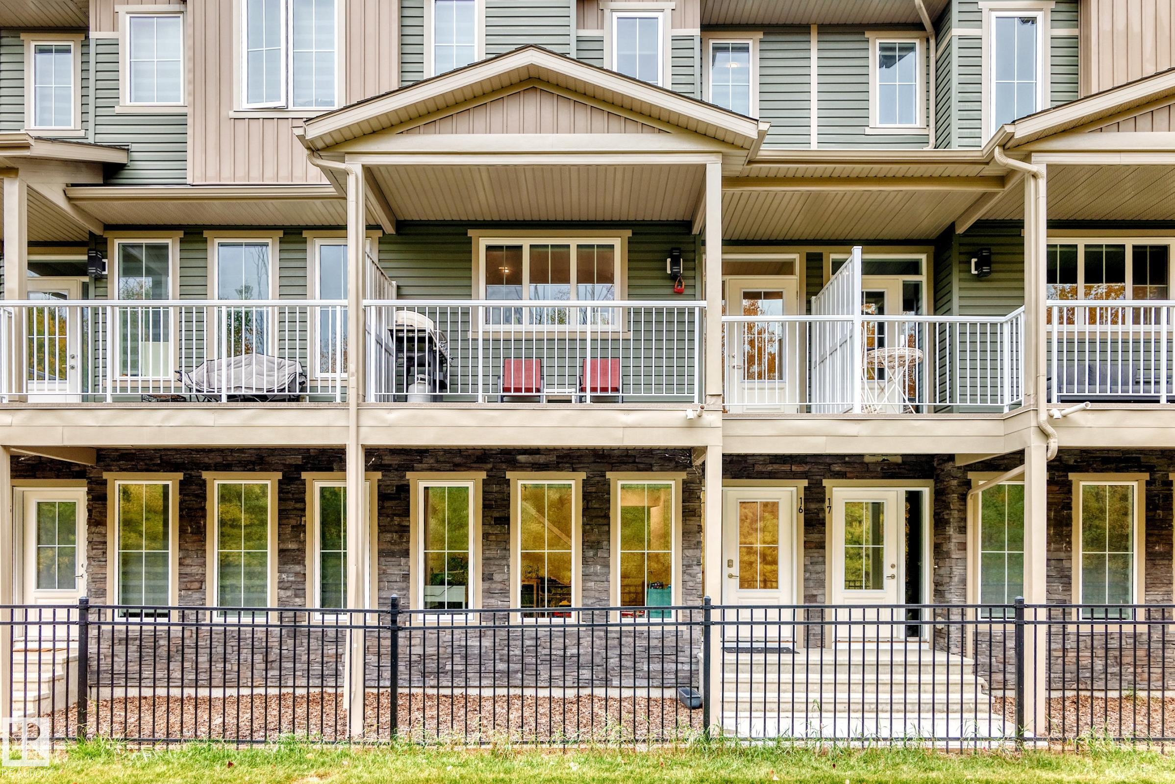 1051 Graydon Hill Boulevard Southwest #16, Edmonton, AB T6W 3C8