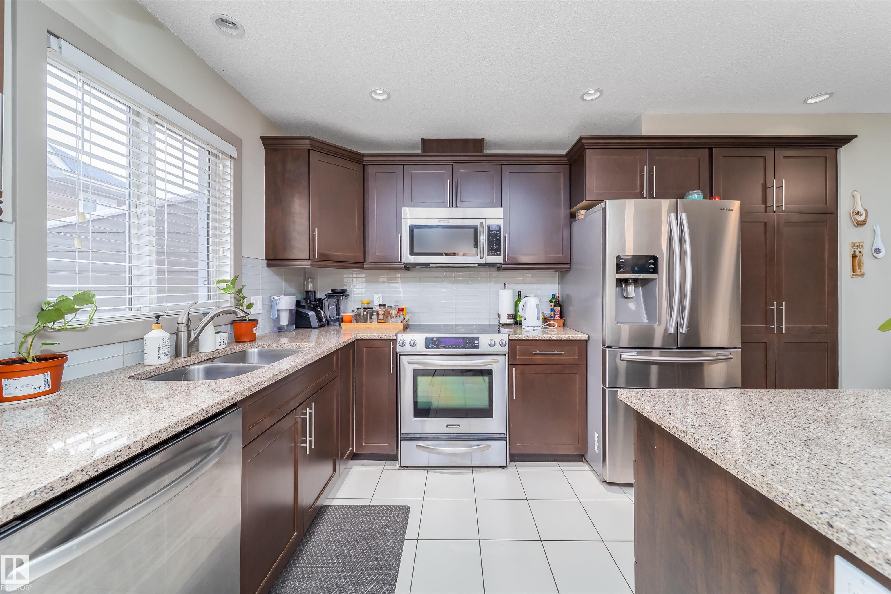 1150 Windermere Way Southwest #20, Edmonton, AB T6W 2B6