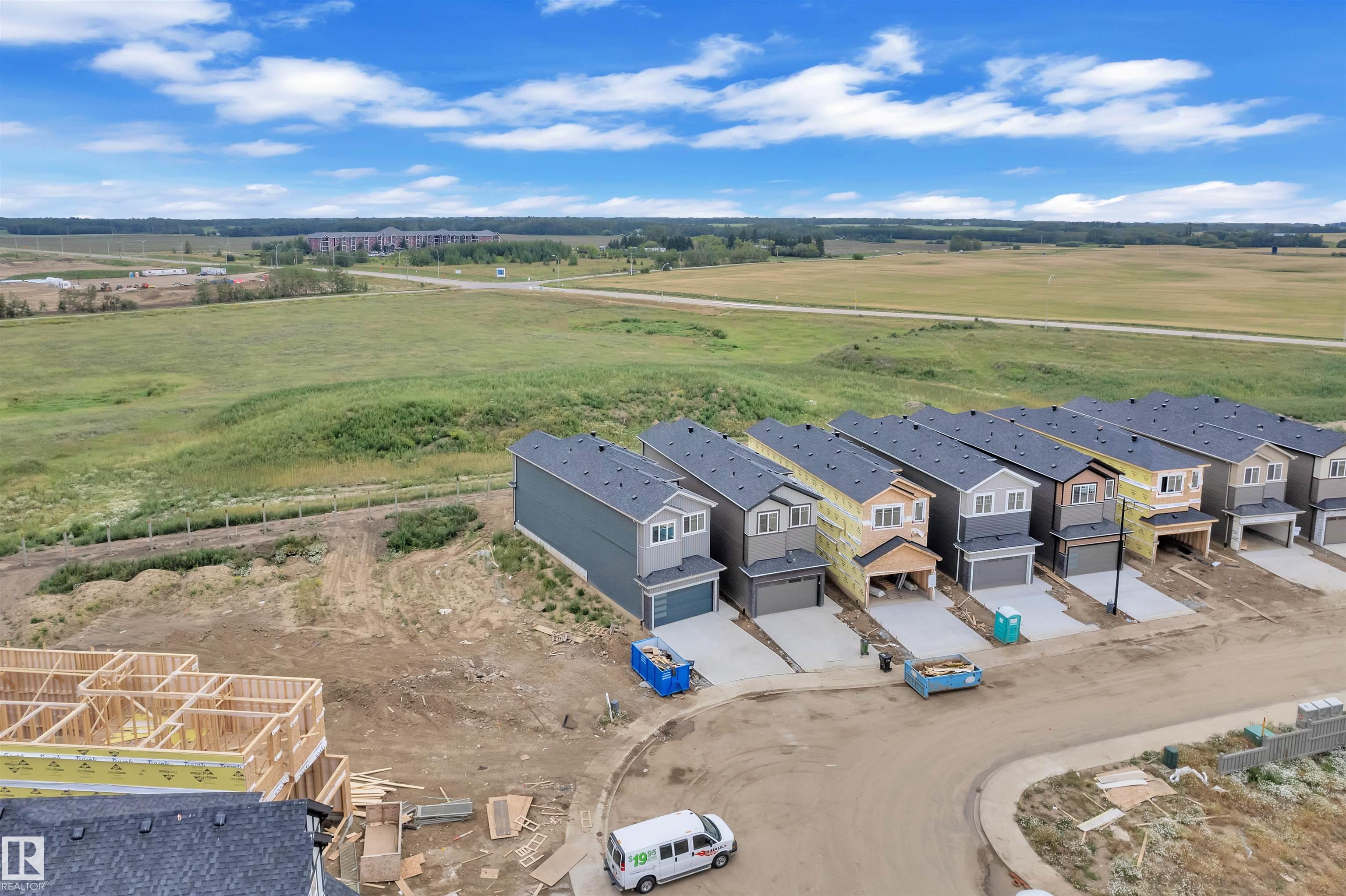80 Av Nw Unit 22835 Ave, Edmonton, AB T5T 7X8