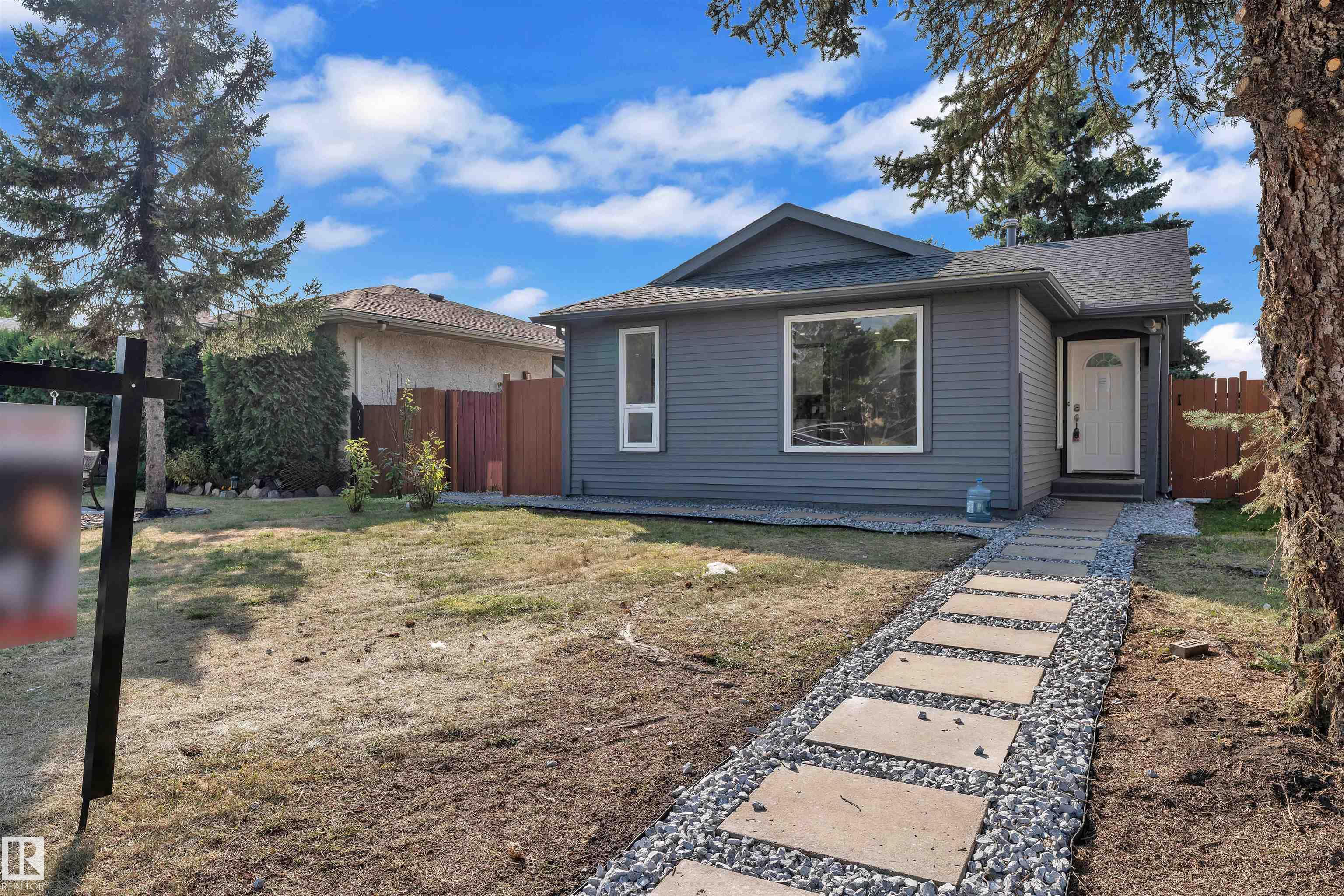 37 St Nw Unit 1758 St, Edmonton, AB T6L 2R3