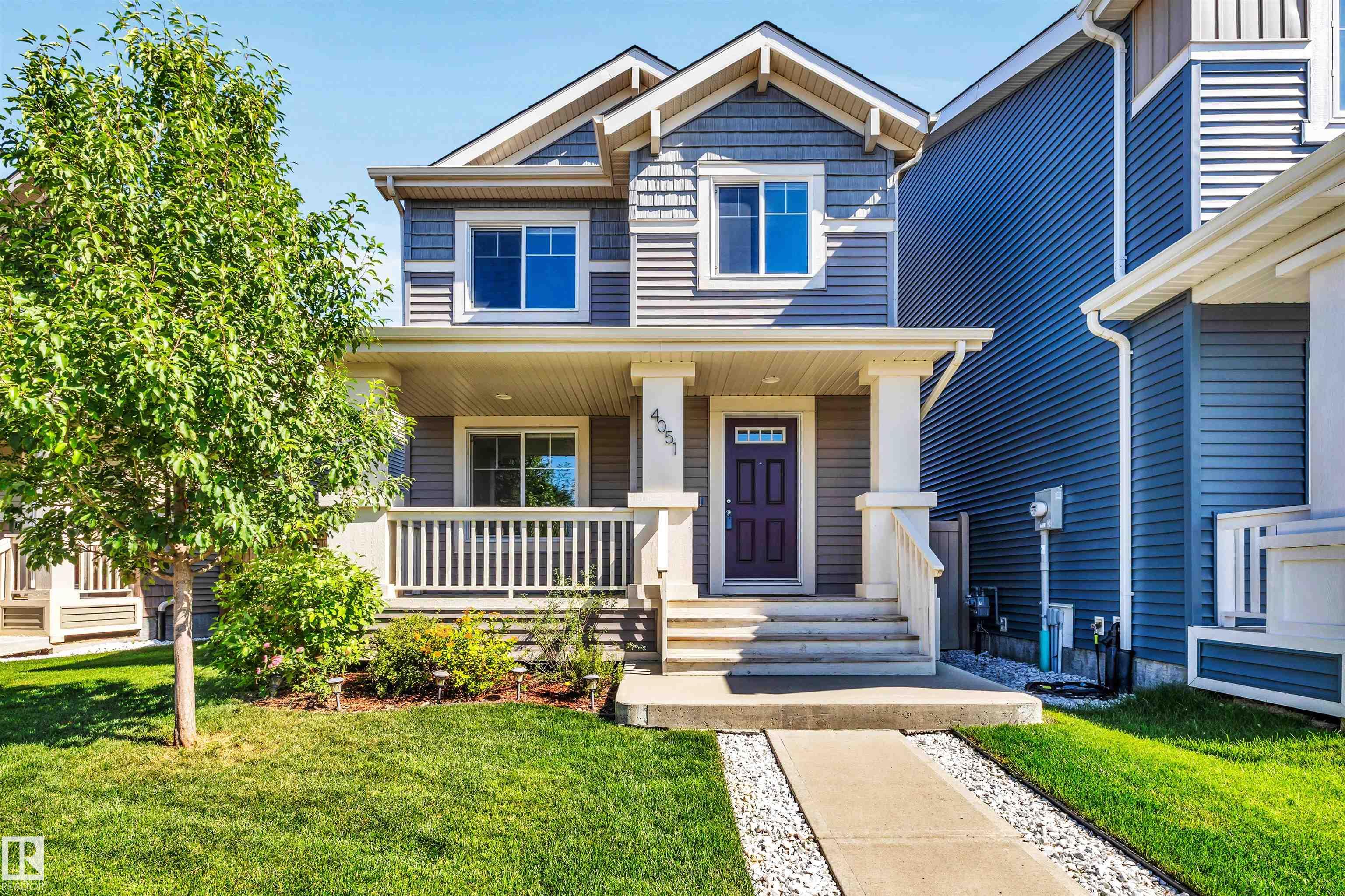 4051 Chappelle Gr Grn SW, Edmonton, AB T6W 3R1