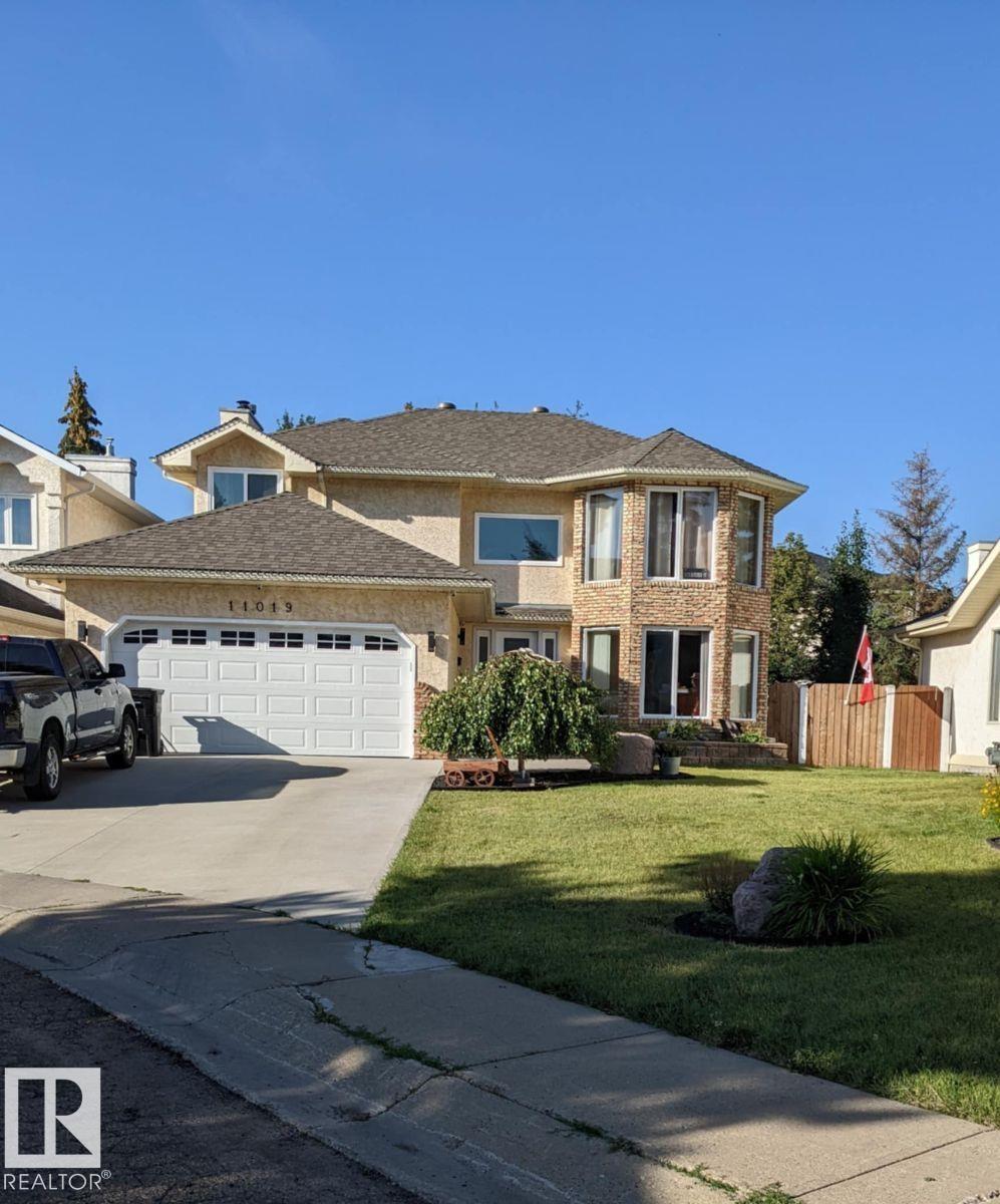 10 Av Nw Unit 11019 Ave, Edmonton, AB T6J 6N4