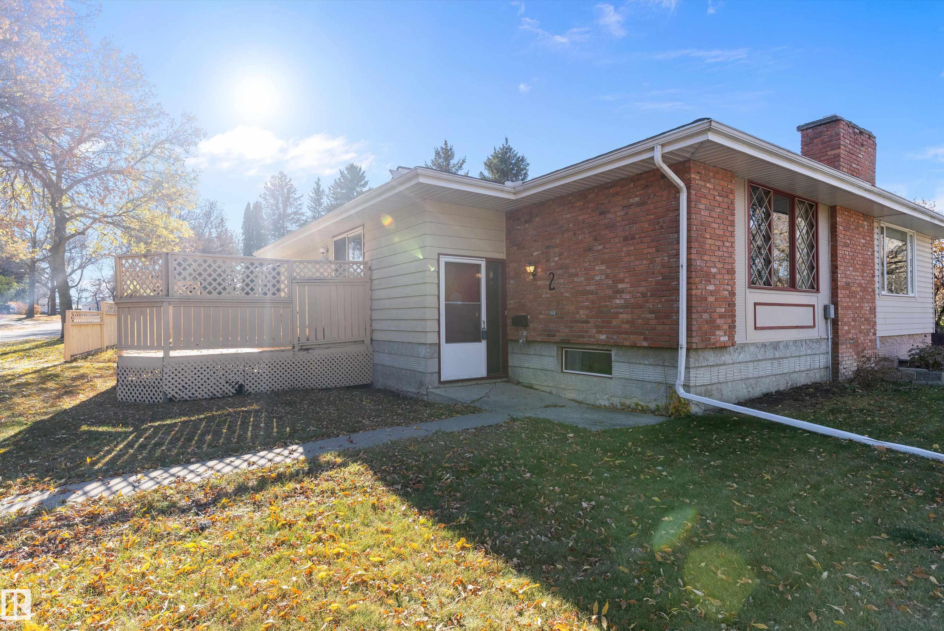 2 Greenbrier Cr Cres, St. Albert, AB T8N 1A3