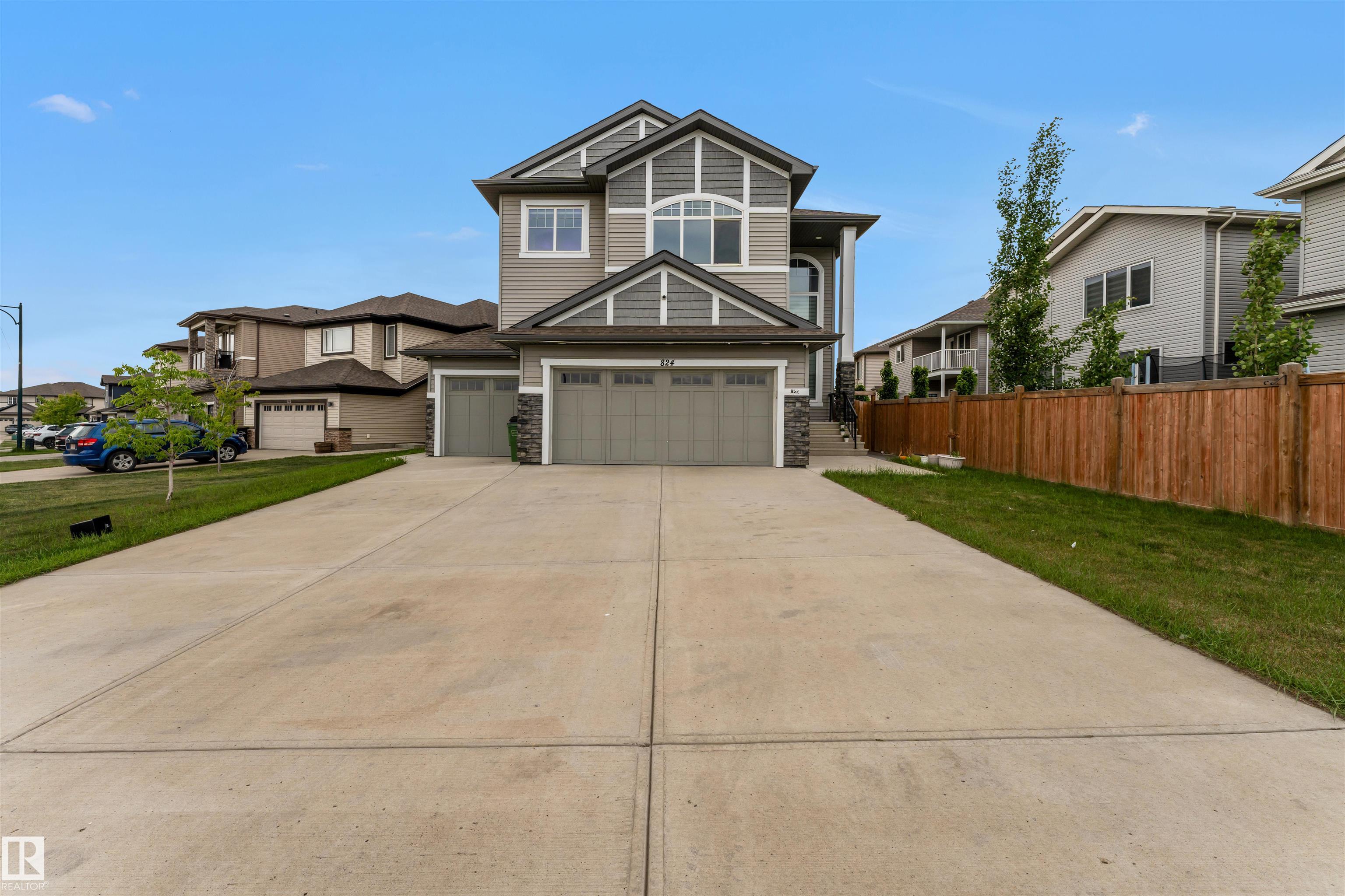 34 Av Nw Unit 824 Ave, Edmonton, AB T6T 0B3
