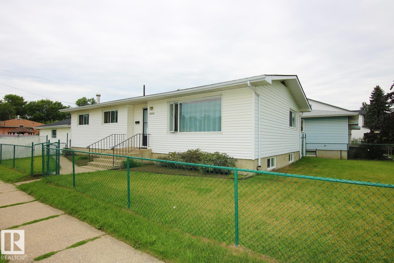 121 Av Nw Unit 4304 Ave, Edmonton, AB T5W 1M7