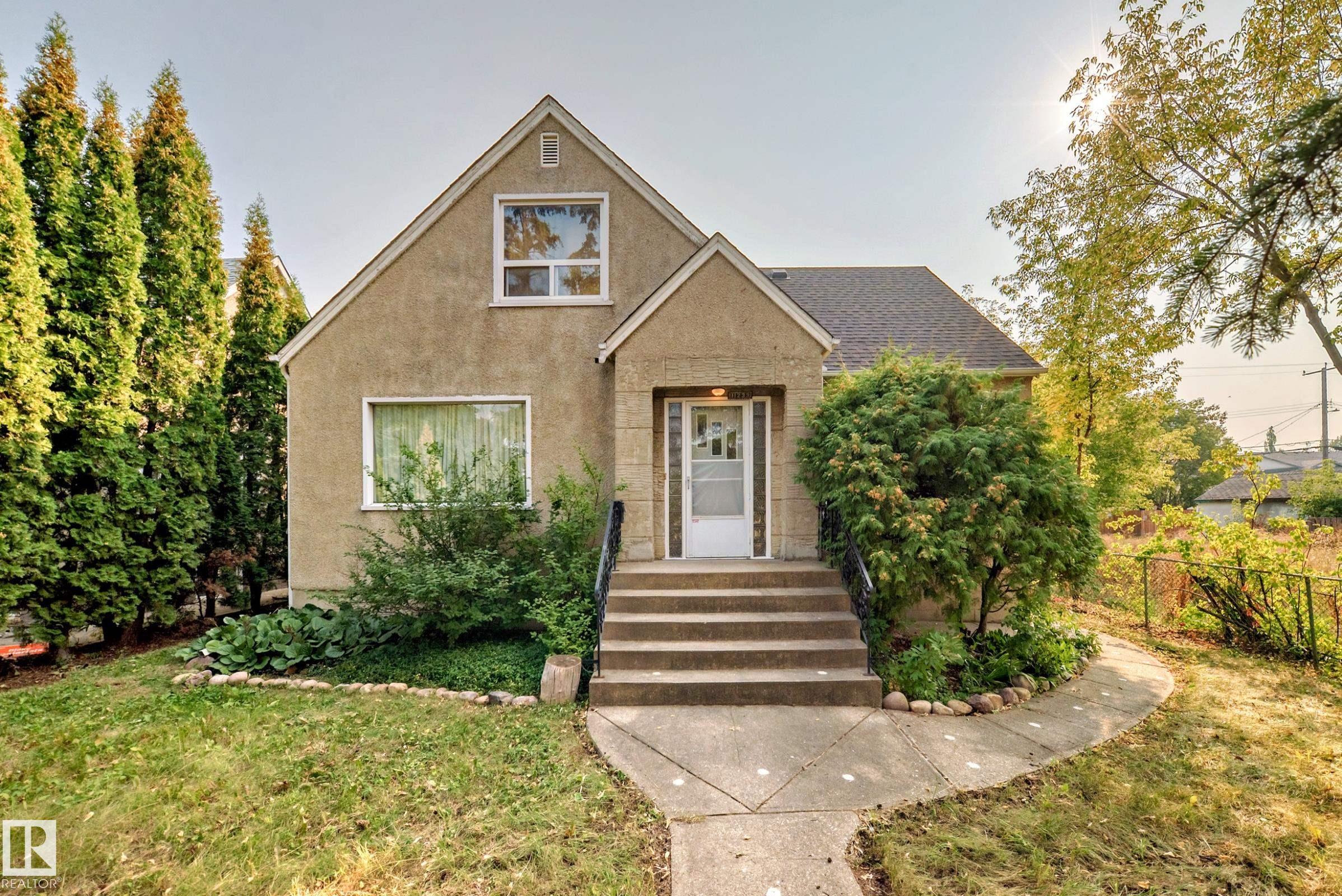 95 St Nw Unit 11233 St, Edmonton, AB T5G 1K8