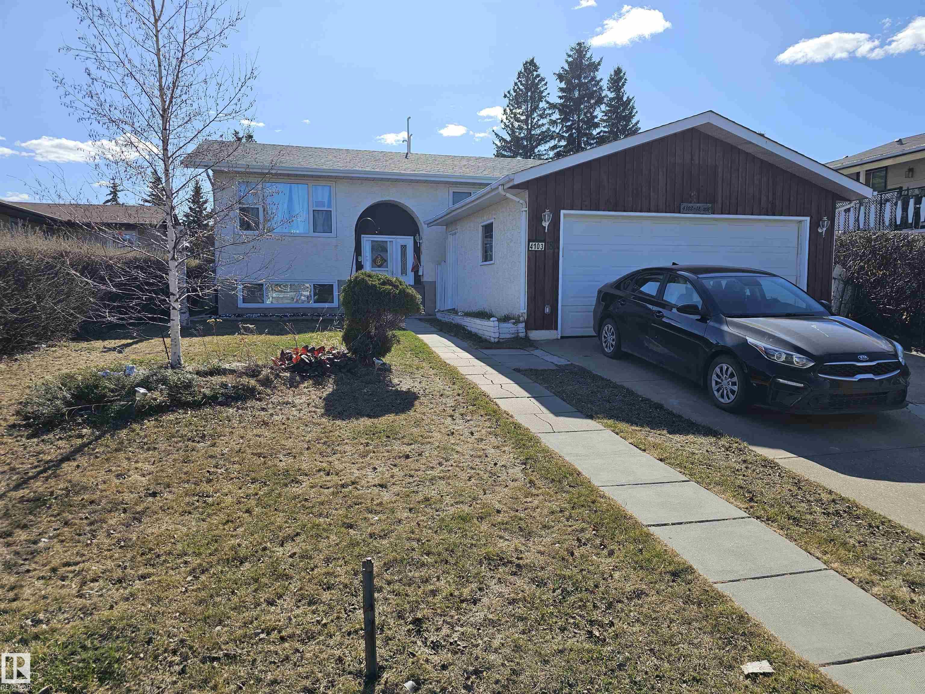 18 Av Nw Unit 4103 Ave, Edmonton, AB T6L 3M3