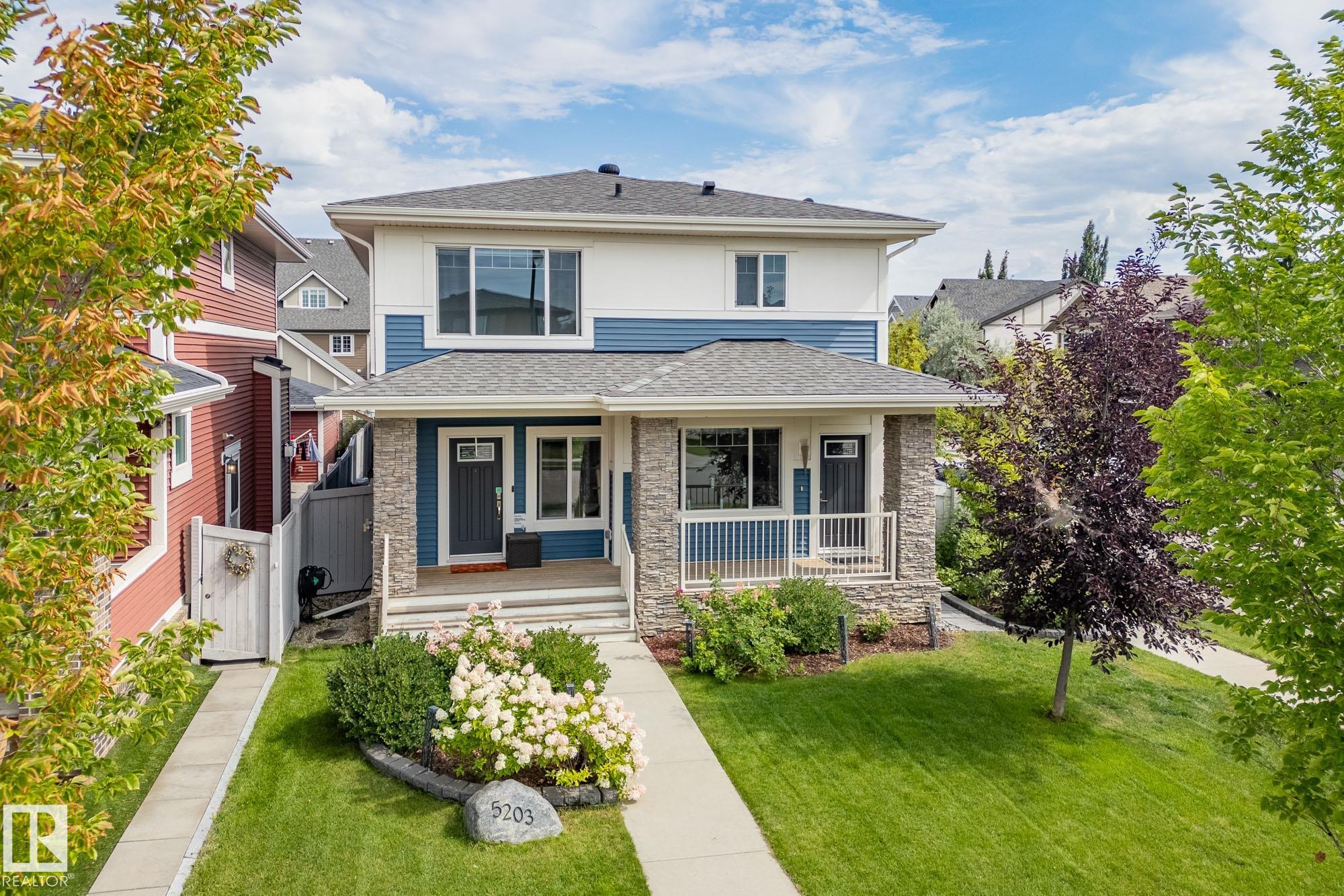 5203 Admiral Walter Hose St NW, Edmonton, AB T5E 6T5