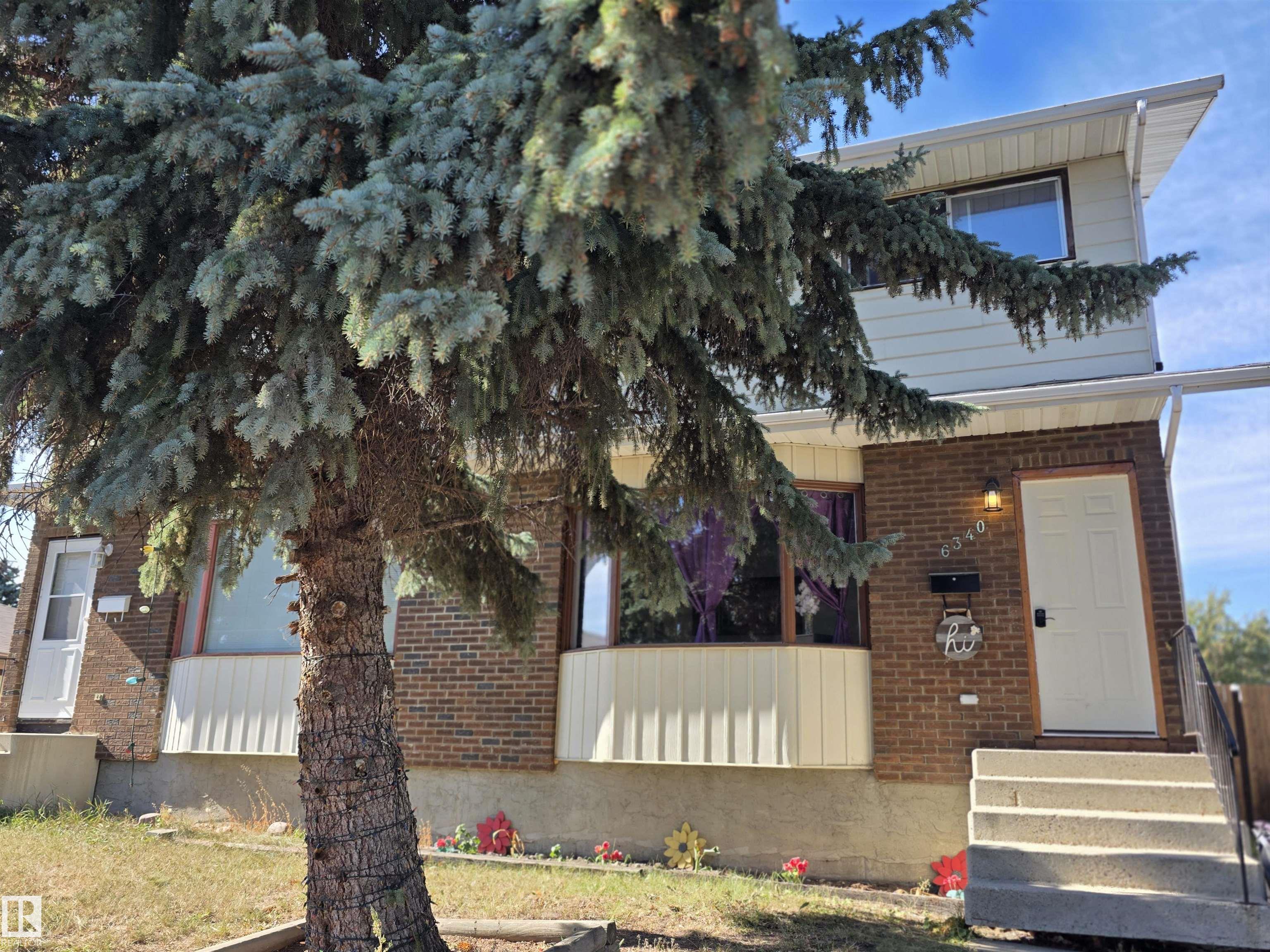 34 Av Nw Unit 6340 Ave #a, Edmonton, AB T6L 1E4