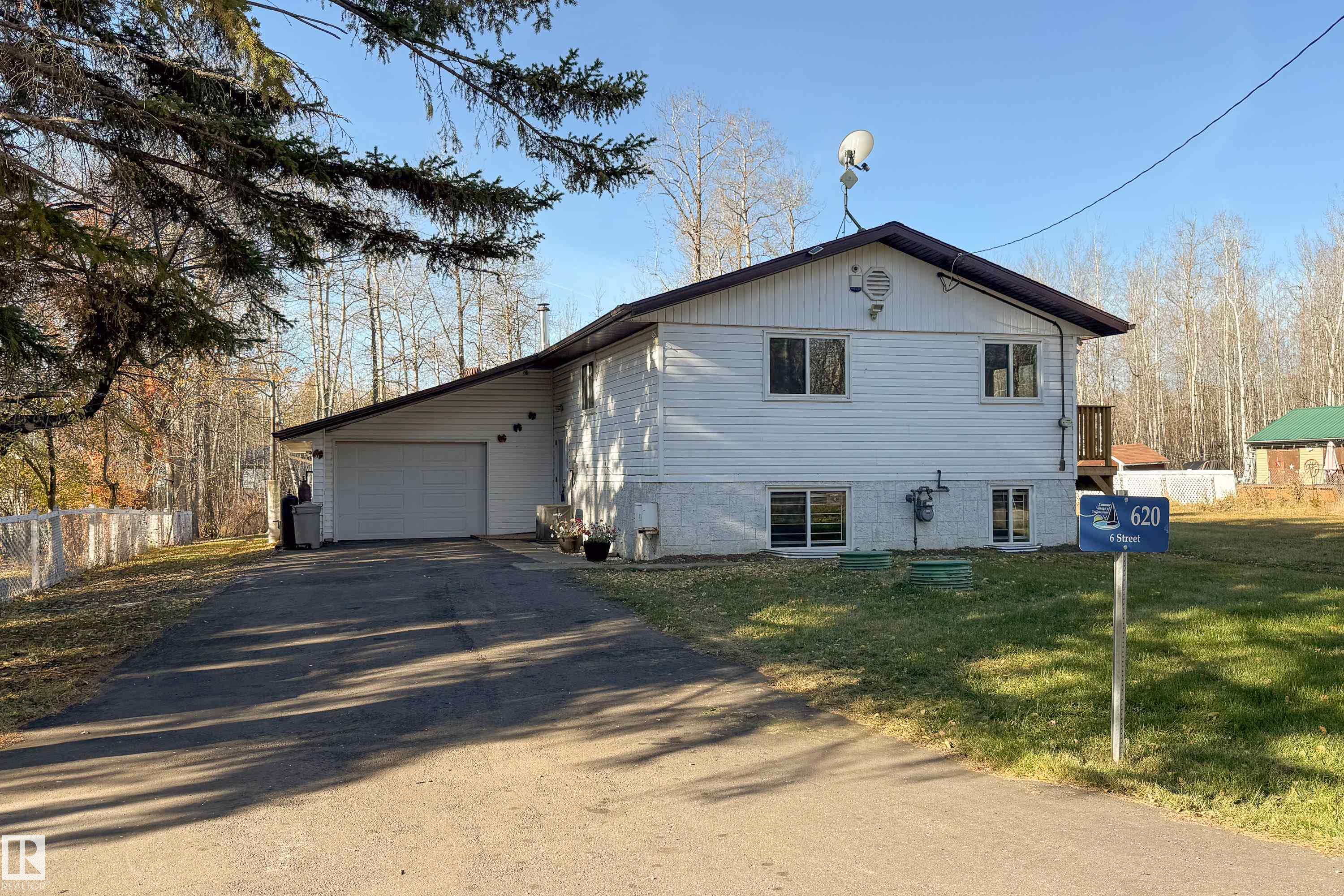 6 St Unit 620 St, Rural Lac Ste. Anne County, AB T0E 1A0