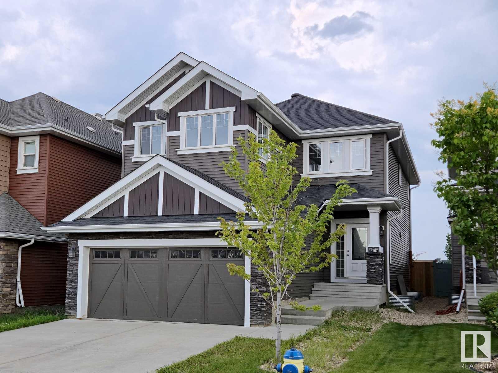 18 Av Sw Unit 16707 Ave, Edmonton, AB T6W 3C5