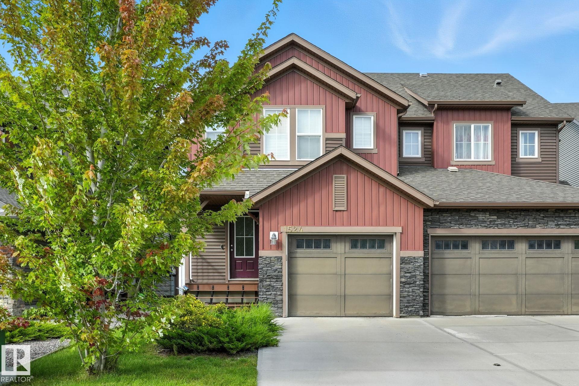 1524 Graydon Hl SW, Edmonton, AB T6W 3C7