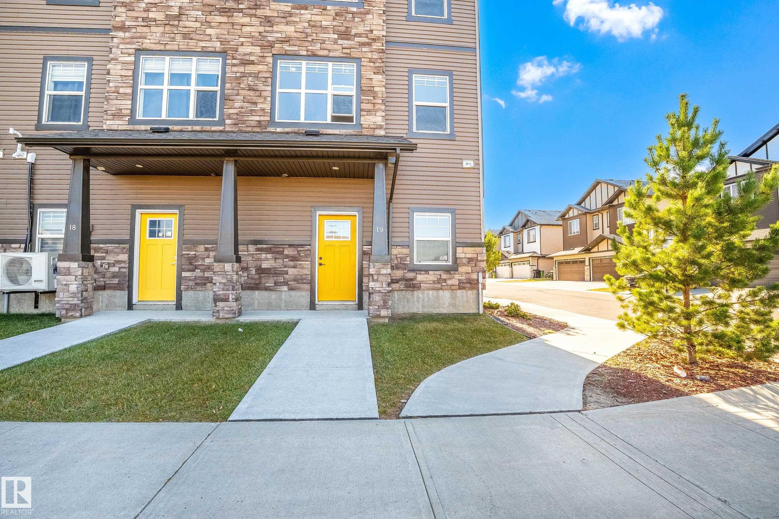 1703 16 Avenue Northwest #19, Edmonton, AB T6T 2C3