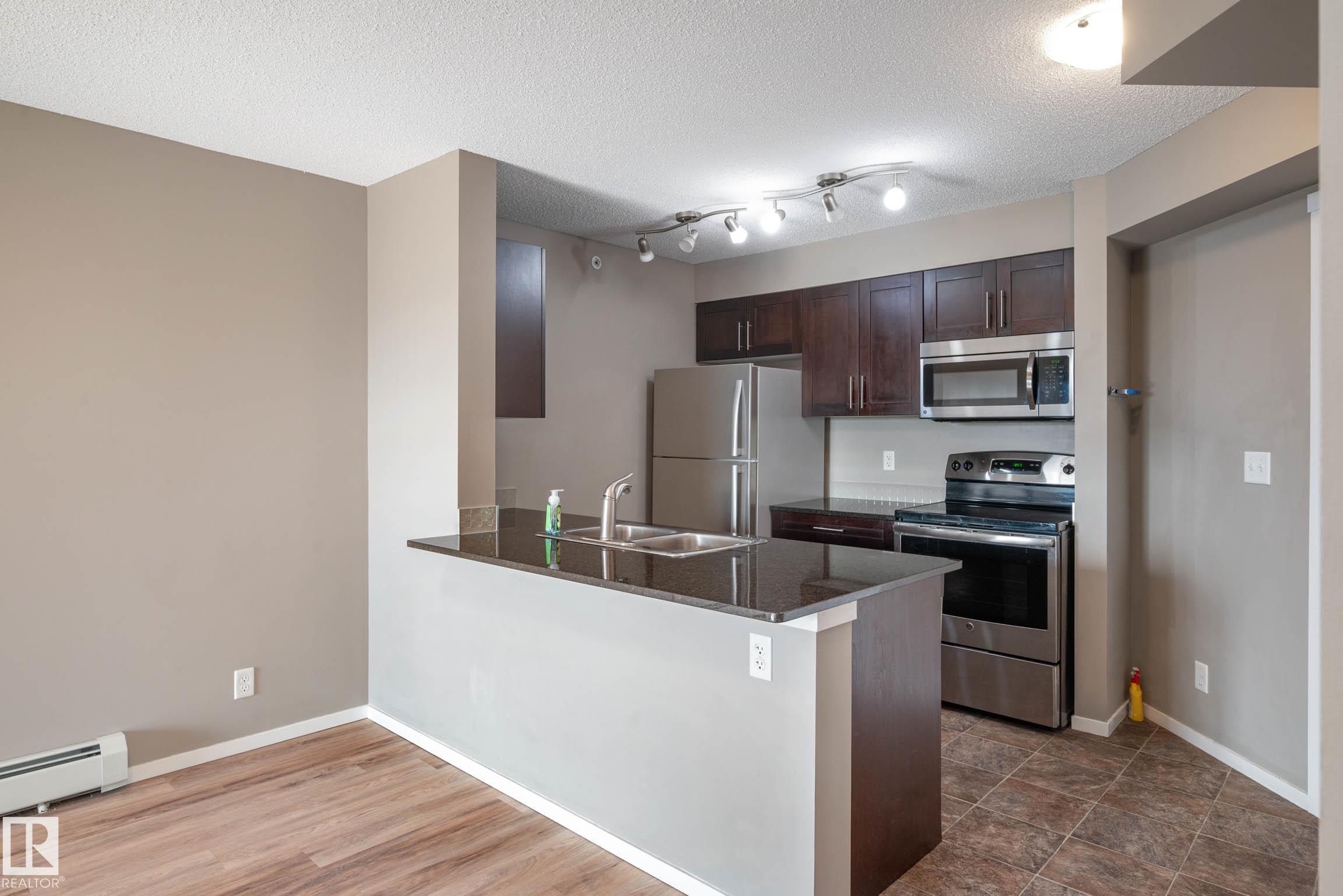 5370 Chappelle Road Southwest #416, Edmonton, AB T6W 3L5