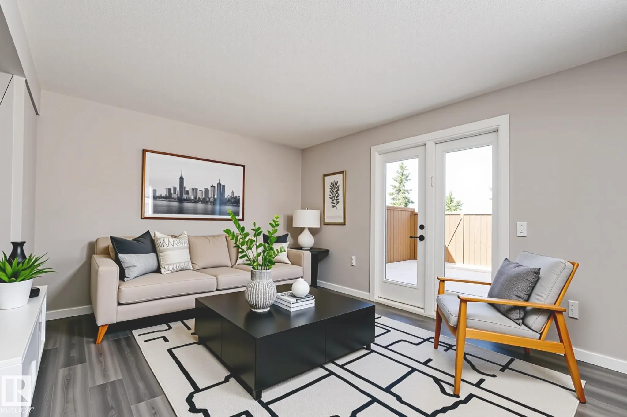 1244 Lakewood Rd W NW, Edmonton, AB T6K 3P2