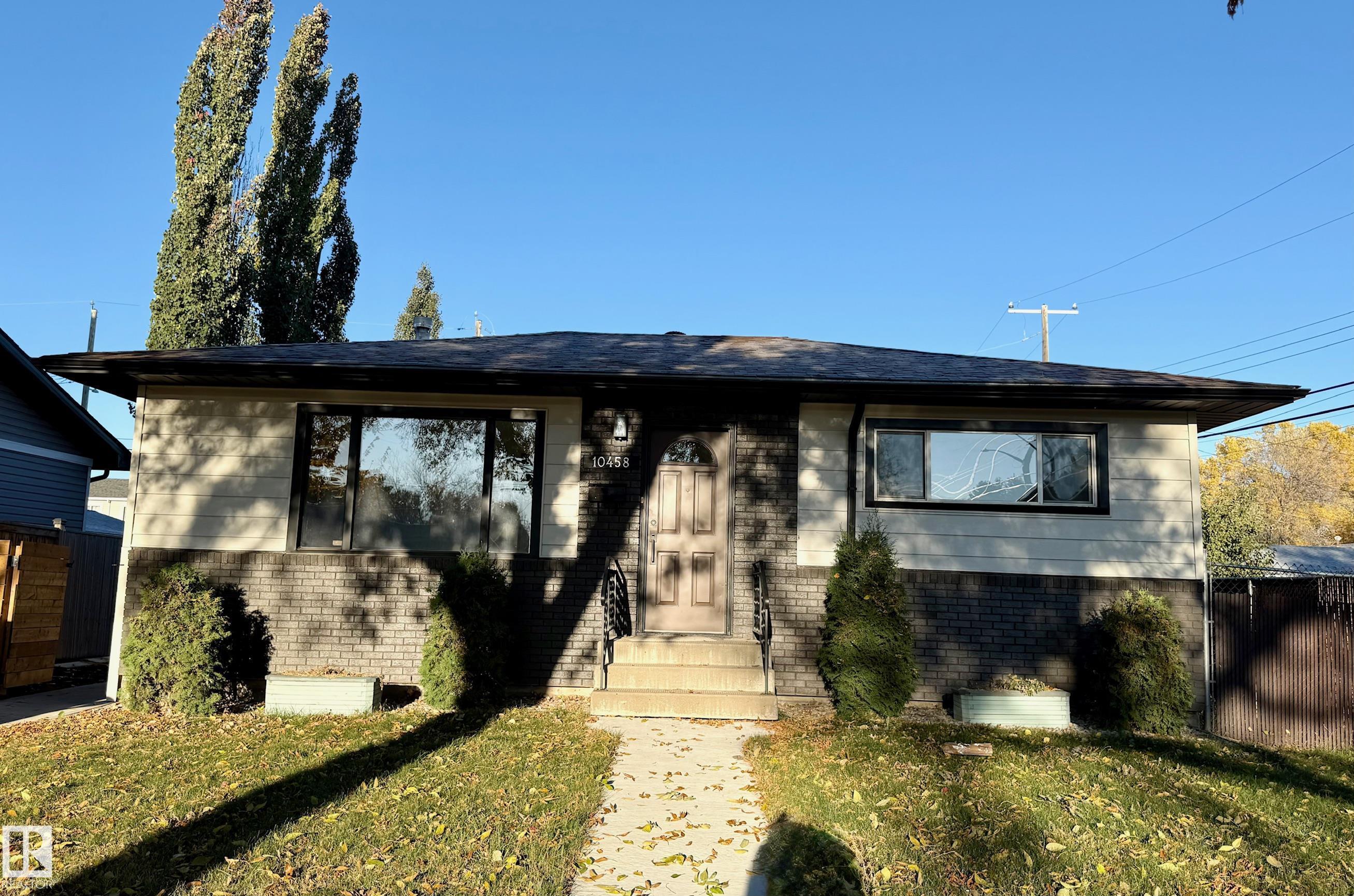 166 St Nw Unit 10458 St, Edmonton, AB T8A 6C7