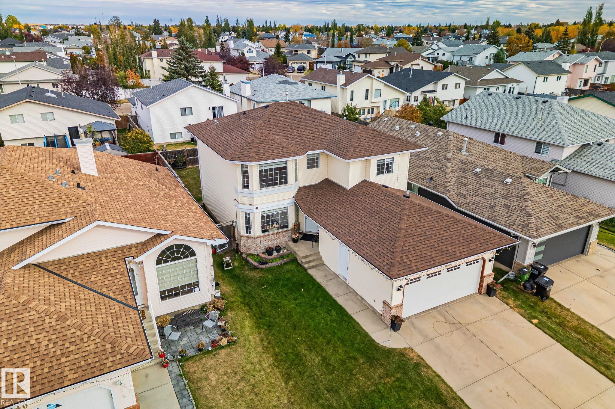 1238 Joyce Cr Cres NW, Edmonton, AB T6L 6V3