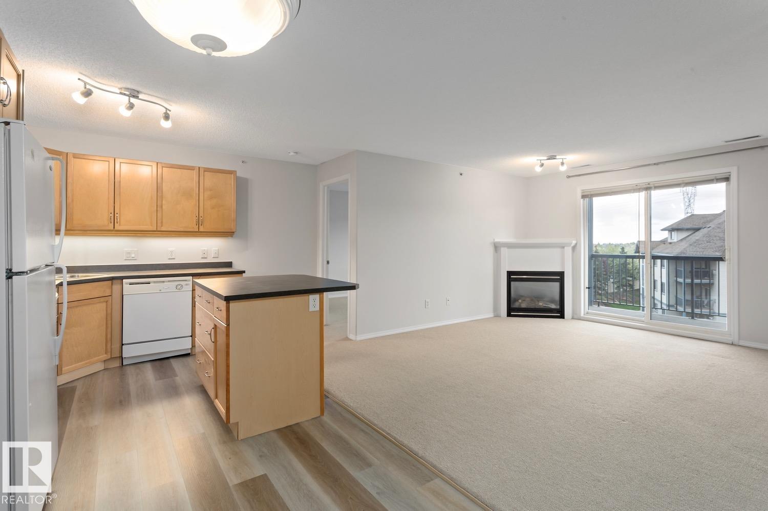 16311 95 Street #446, Edmonton, AB T5Z 3Y5