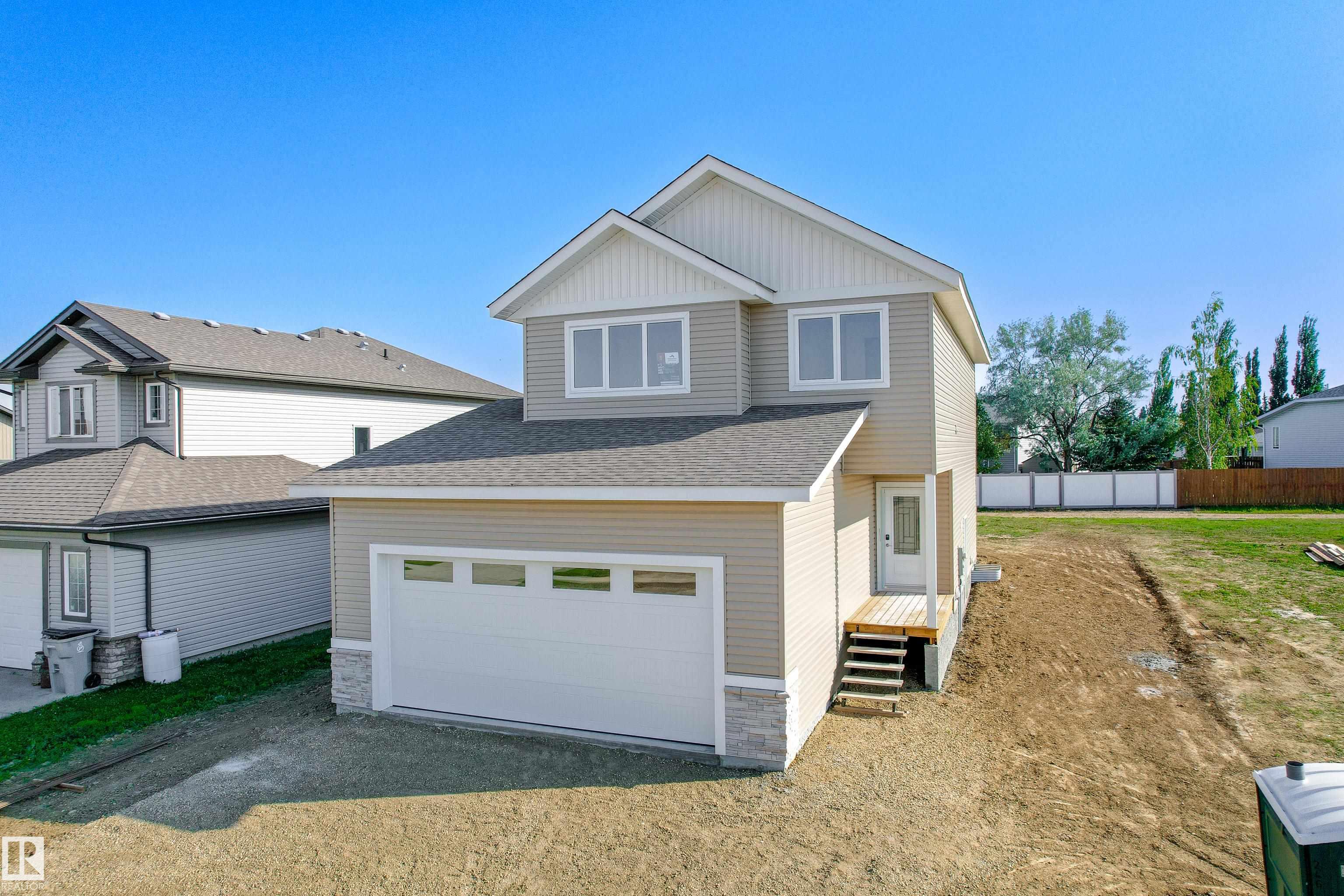 53 Av Unit 5121 Ave #a, Legal, AB T0G 1L0