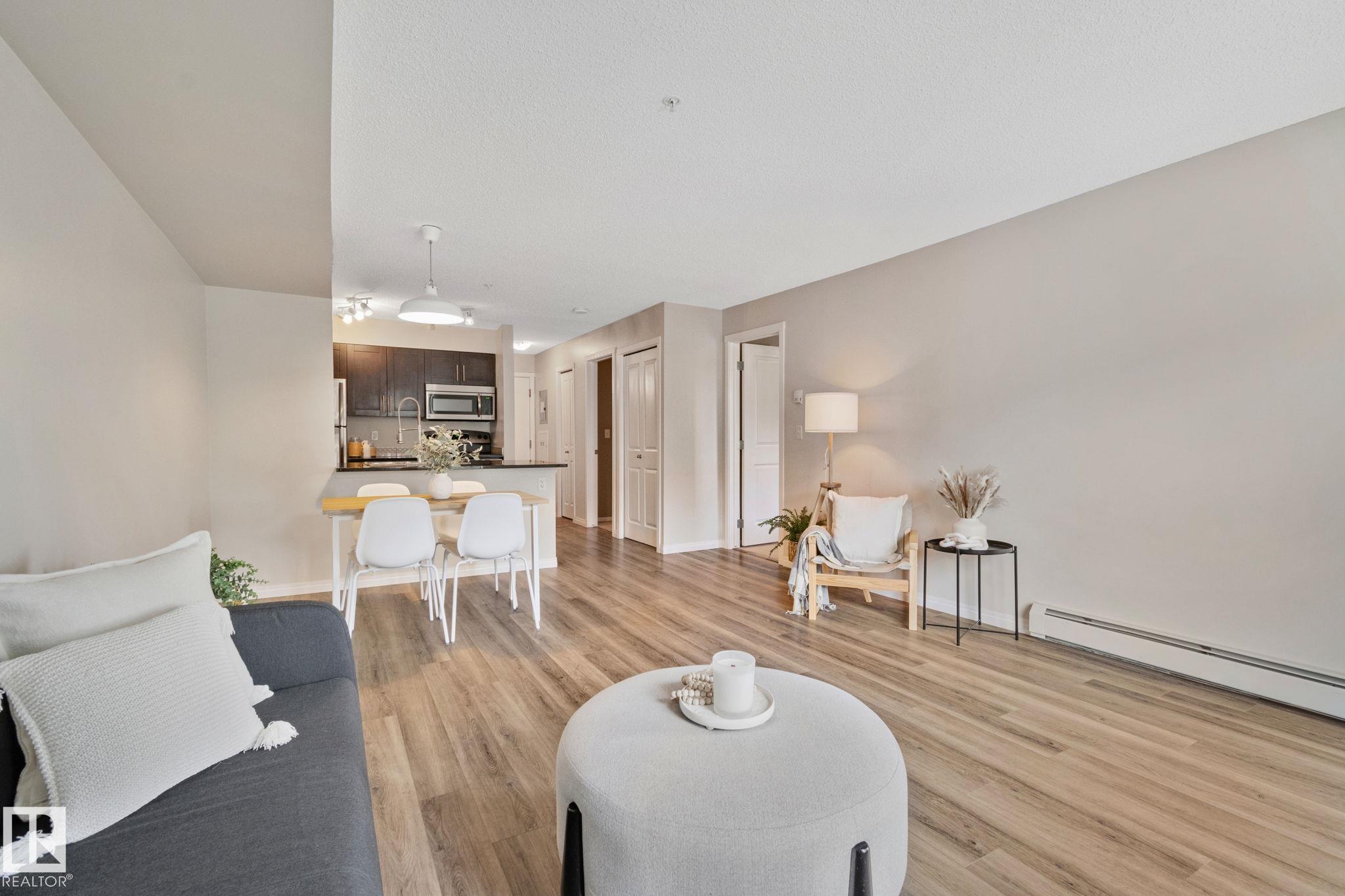 5804 Mullen Place Northwest #210, Edmonton, AB T6R 0W3
