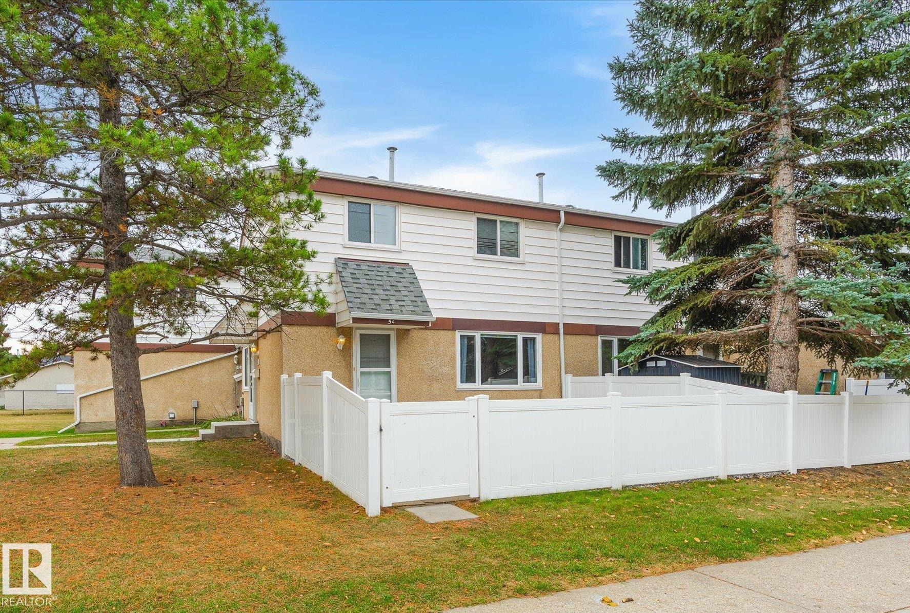 5 Twin Tc Ter NW #c, Edmonton, AB T6K 1V4