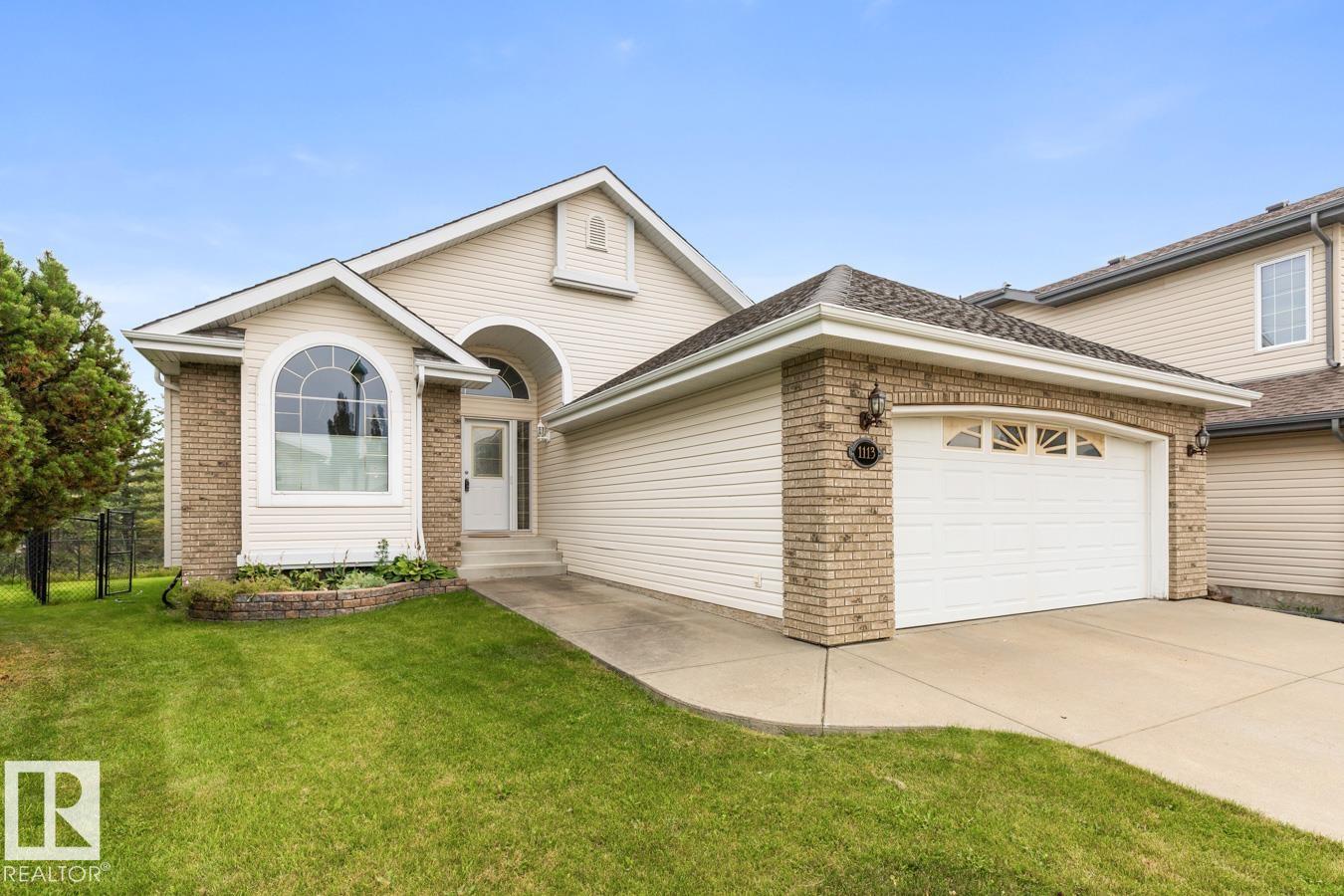 1113 Haynes Cl Close NW, Edmonton, AB T6S 1A2