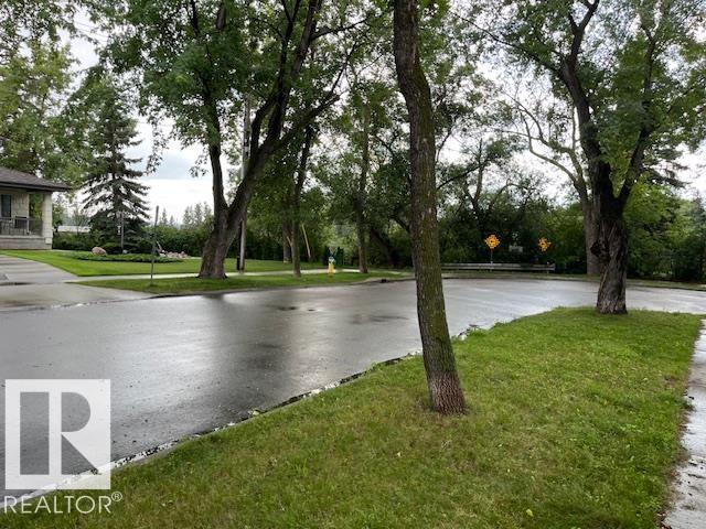 10312 Villa Ave NW, Edmonton, AB T5N 3T9