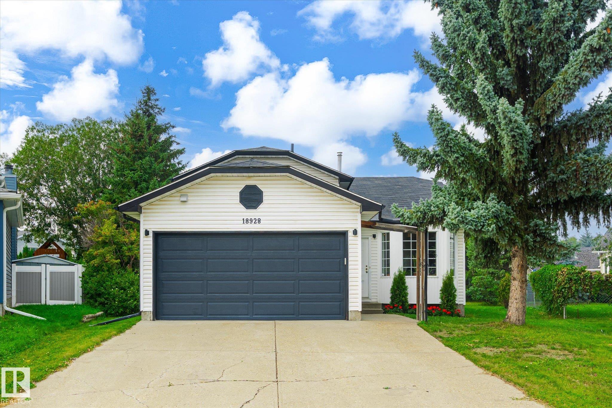 72 Av Nw Unit 18928 Ave #a, Edmonton, AB T5T 5W5