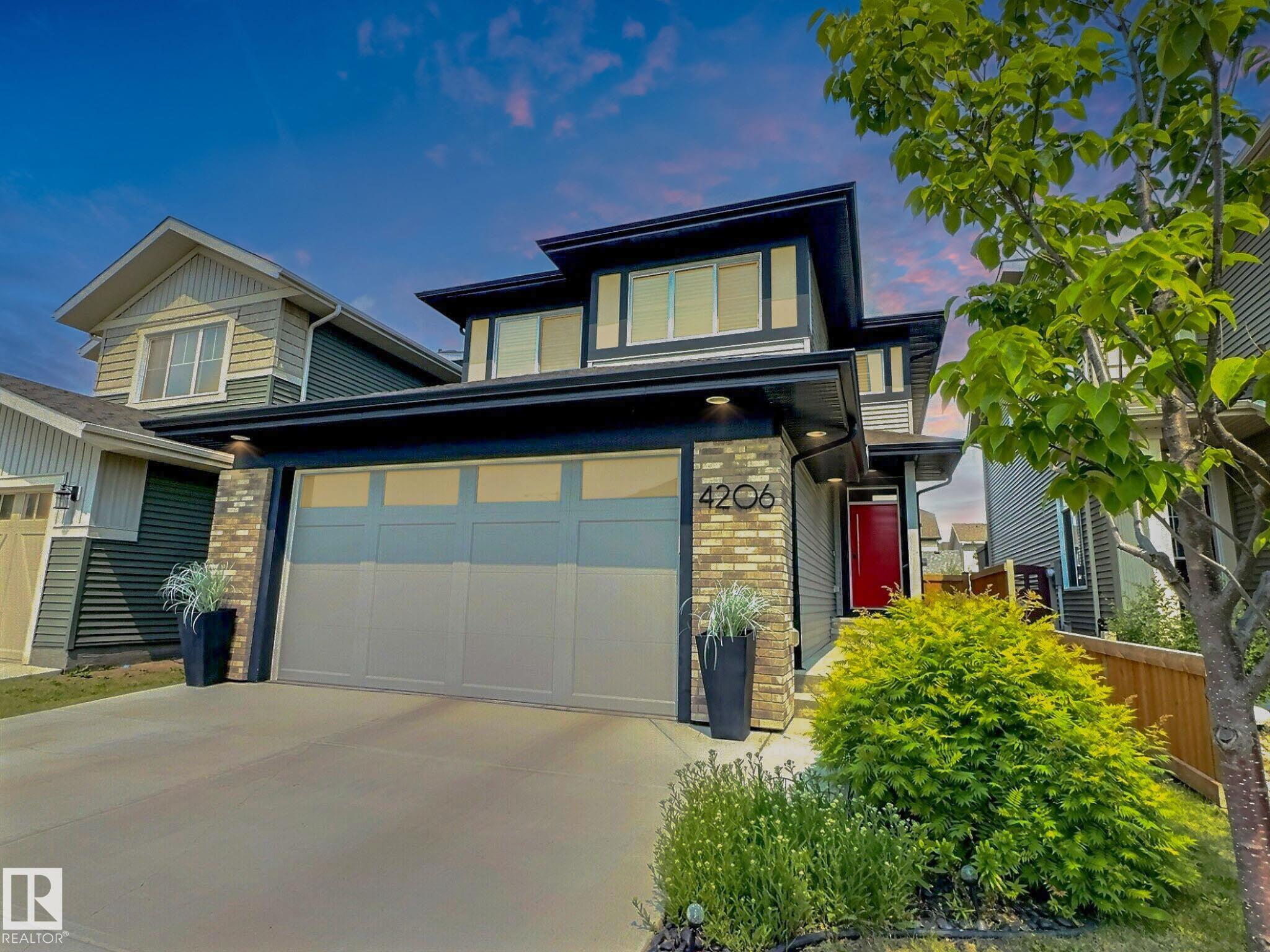 4206 Chichak Cl Close SW, Edmonton, AB T6W 4B3