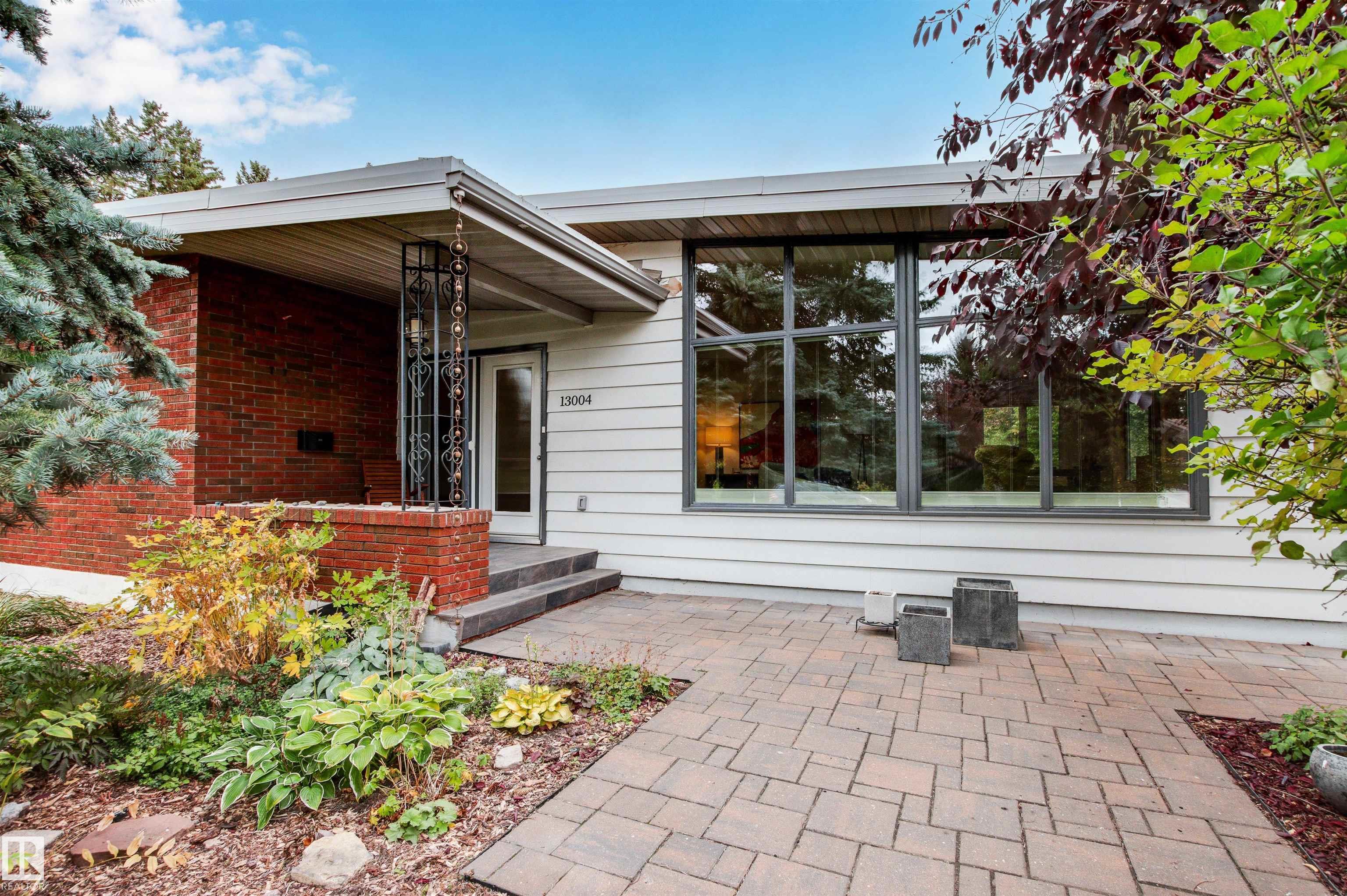63 Av Nw Unit 13004 Ave, Edmonton, AB T6H 1S1