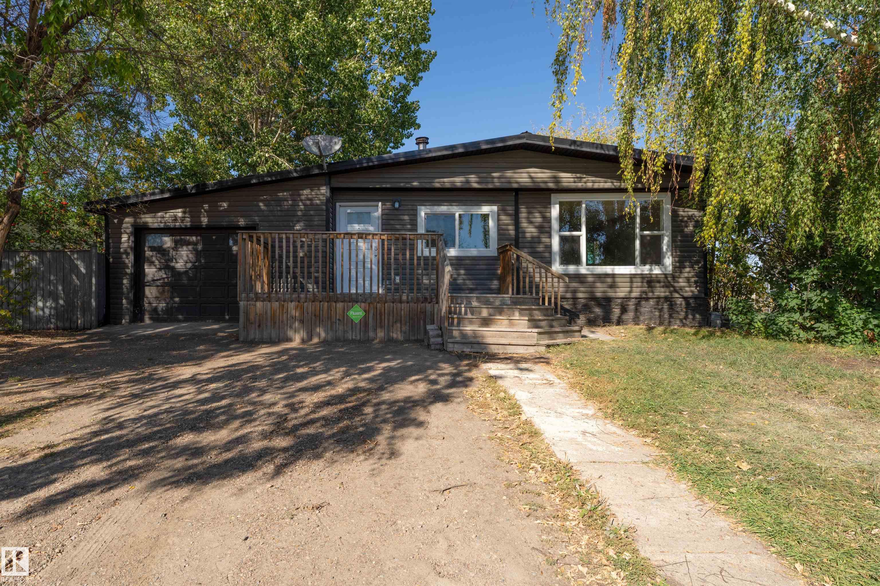 54 Av Unit 5302 Ave, St. Paul Town, AB T0A 3A1