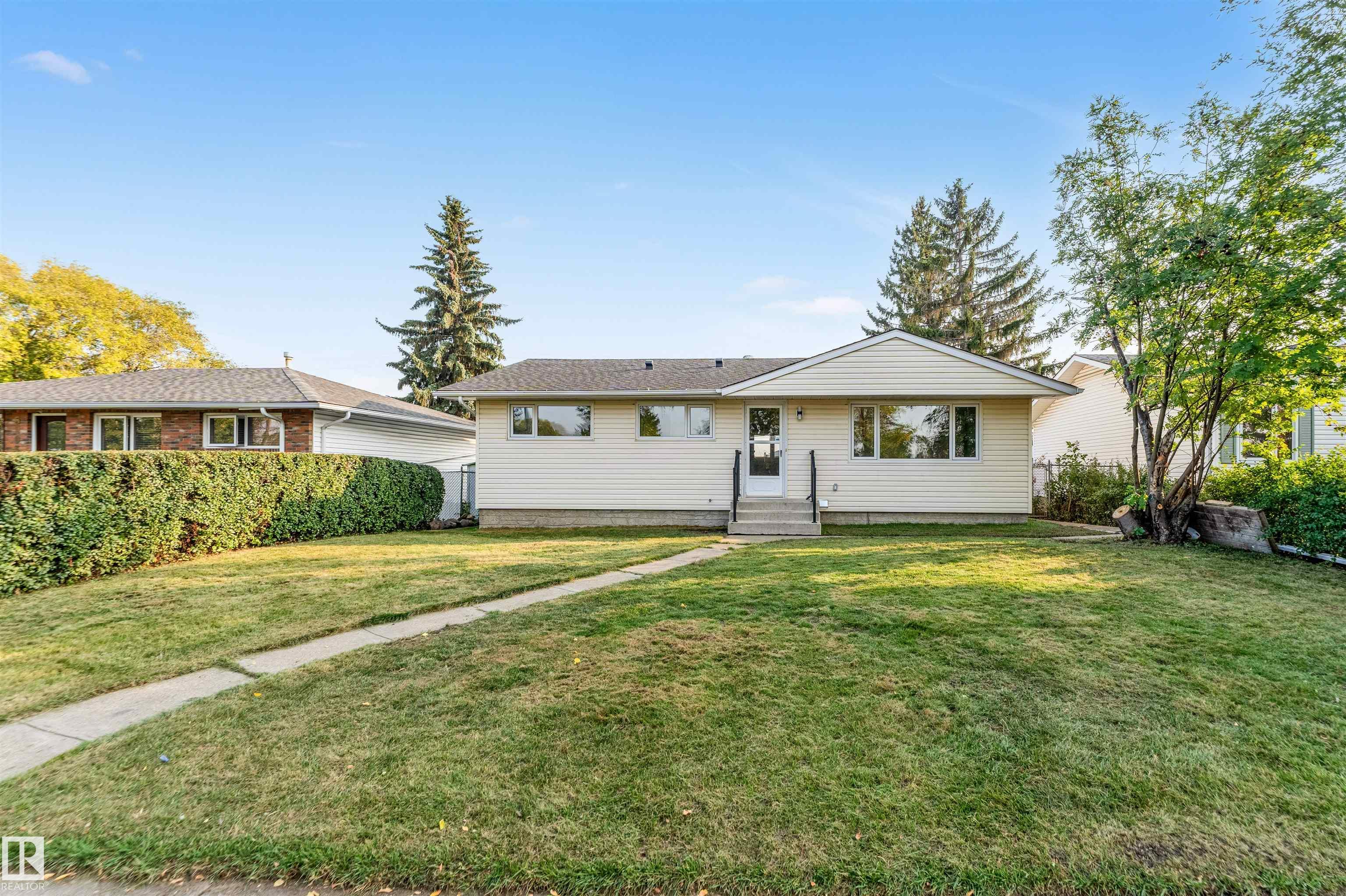 137 Av Nw Unit 5907 Ave, Edmonton, AB T5A 0P1
