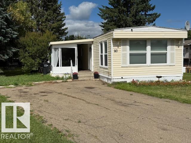 90 Rim Rd NW, Edmonton, AB T6P 1C5