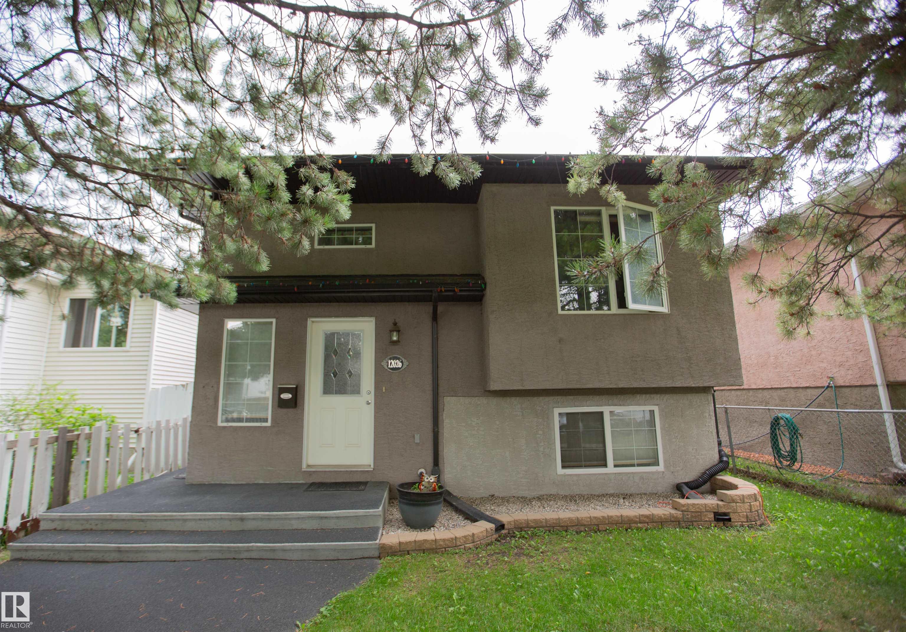 91 St Nw Unit 12026 St, Edmonton, AB T5B 4B8