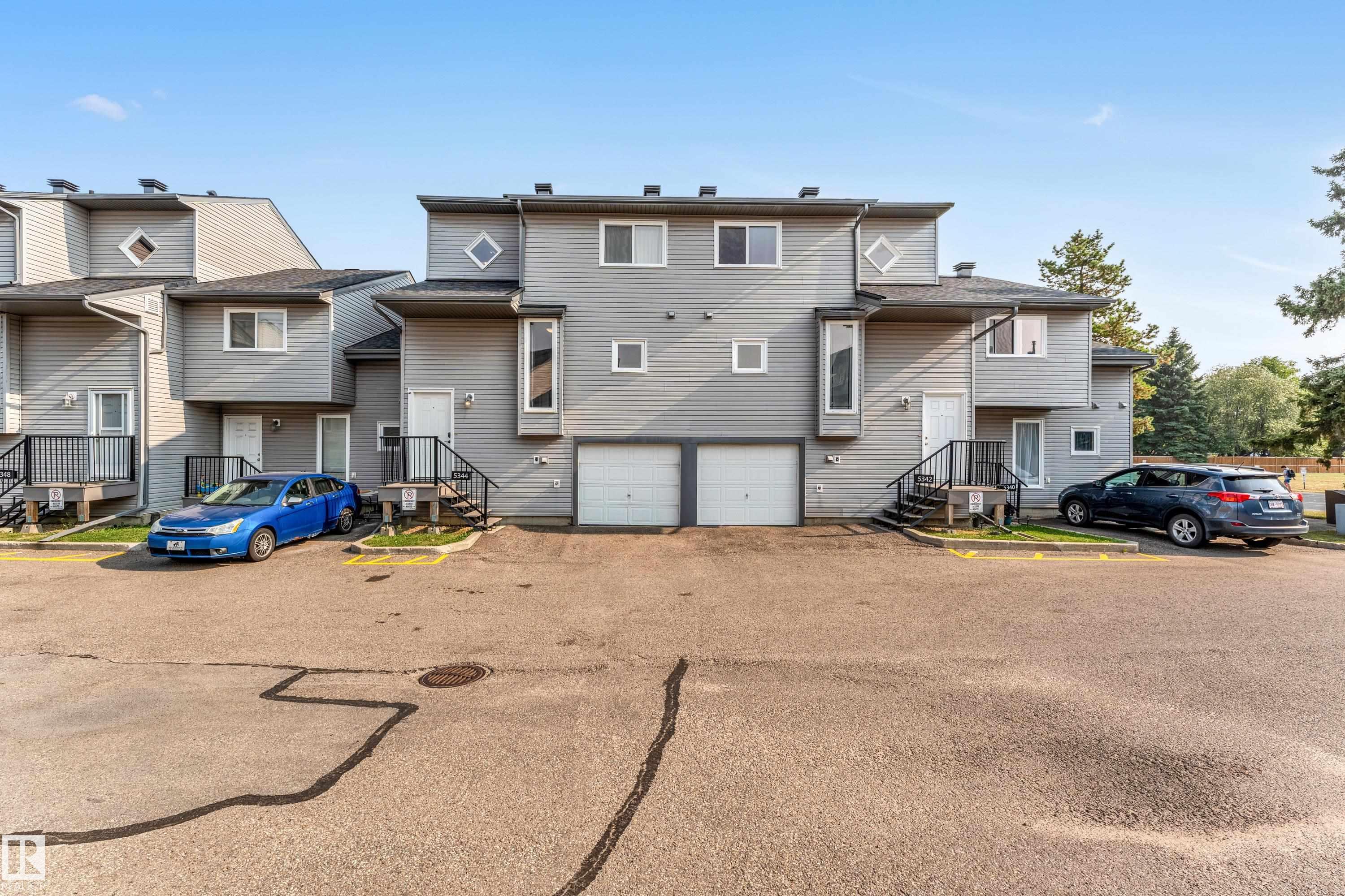 38 Av Nw Unit 5344 Ave #a, Edmonton, AB T6L 2H4