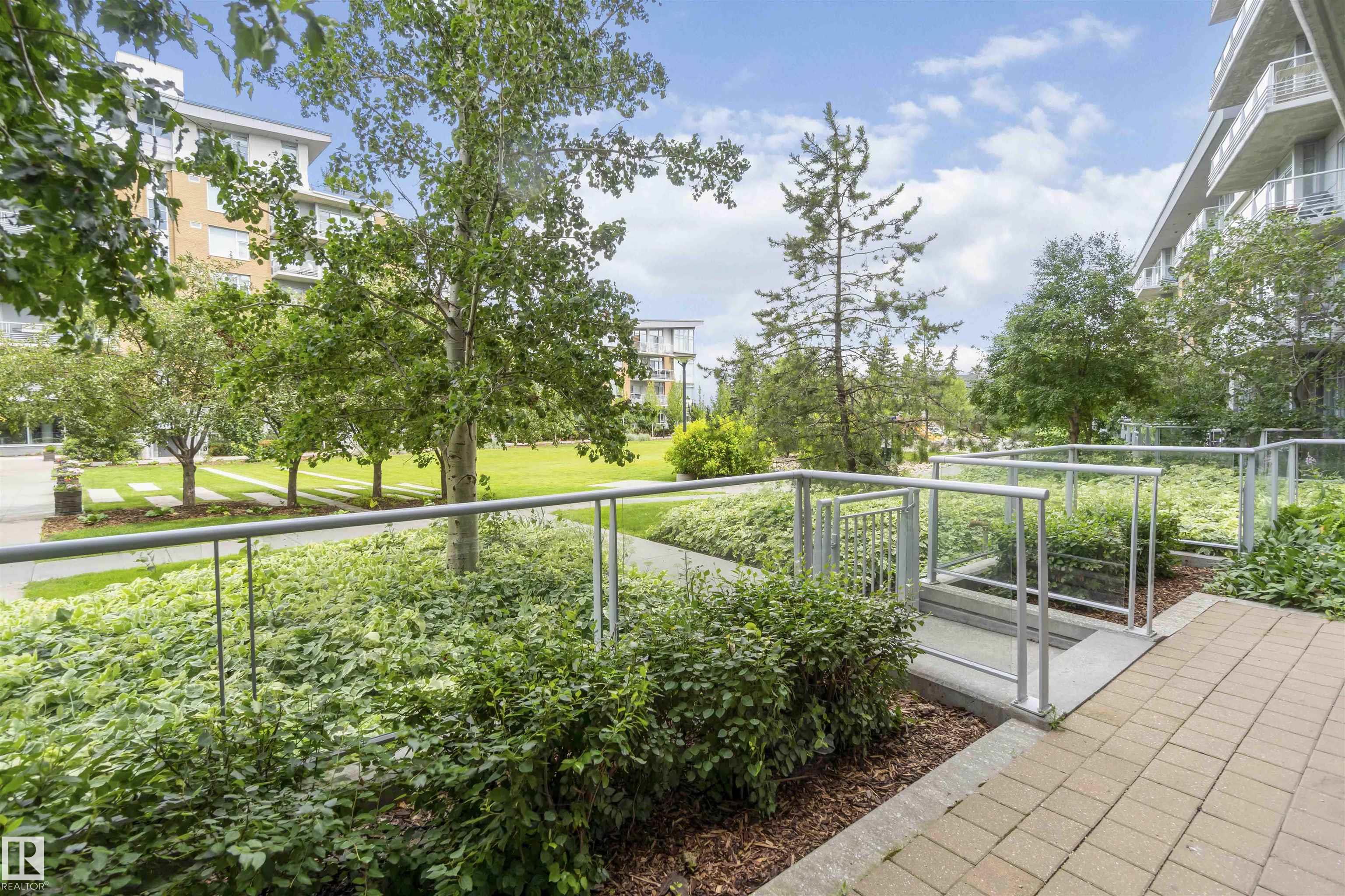 2504 109 Street Northwest #108, Edmonton, AB T6J 2H3