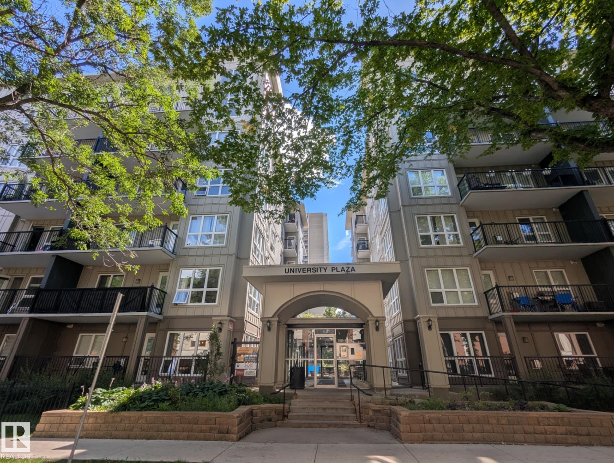 11109 84 Avenue Northwest #102, Edmonton, AB T6G 2W4