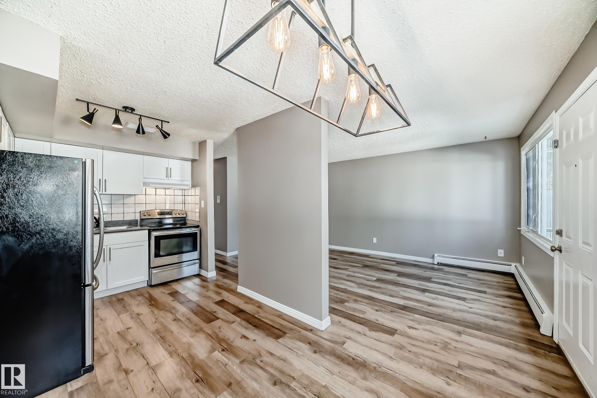 16340 109 Street Northwest #112, Edmonton, AB T5X 2T4