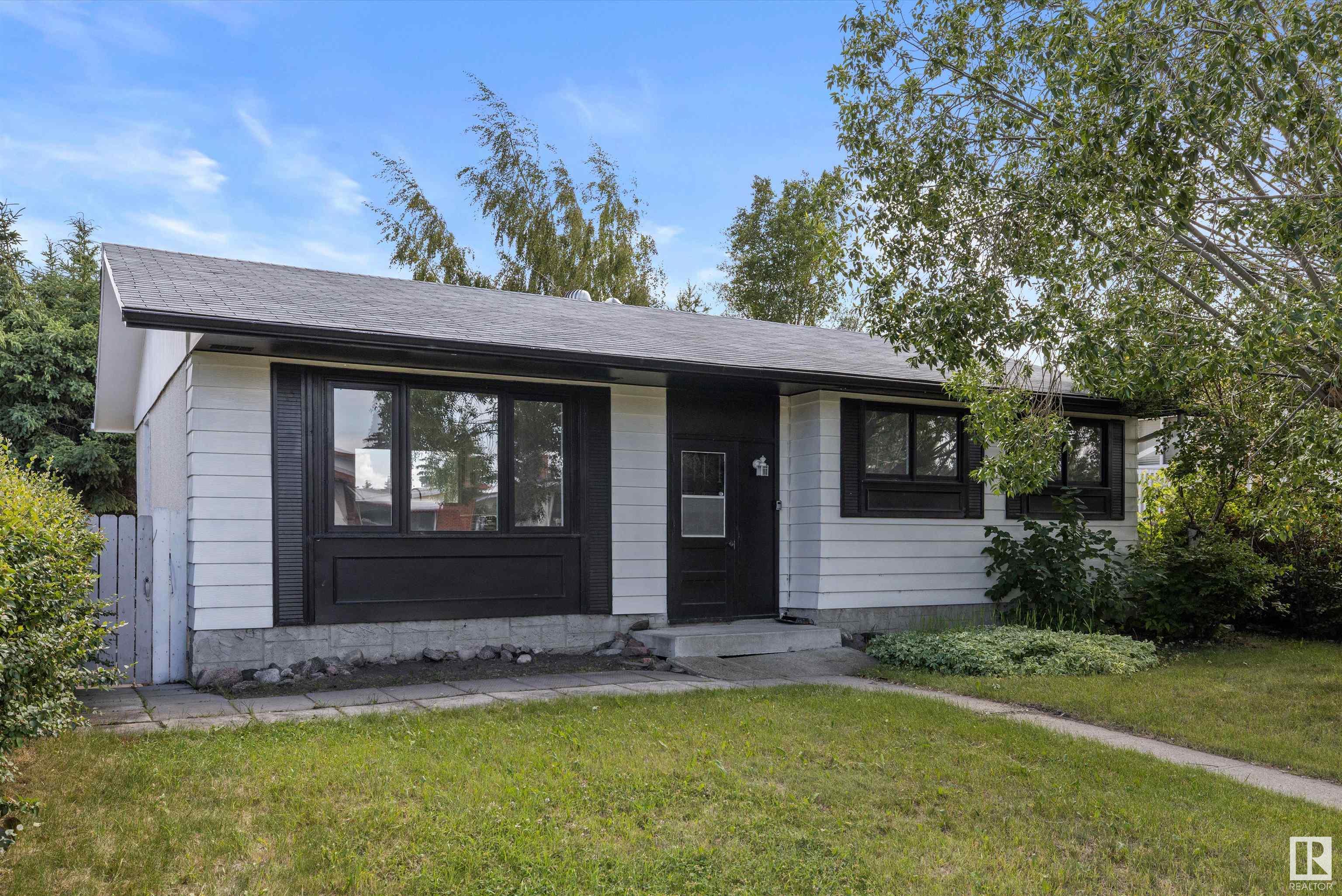 , Edmonton, AB T5E 3V8 | MLS # | Houseful