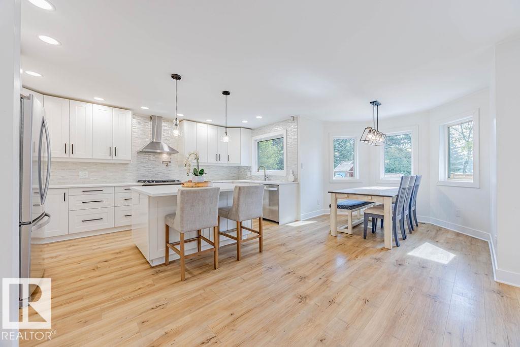 107 Weber Cl Close NW, Edmonton, AB T6M 2H1