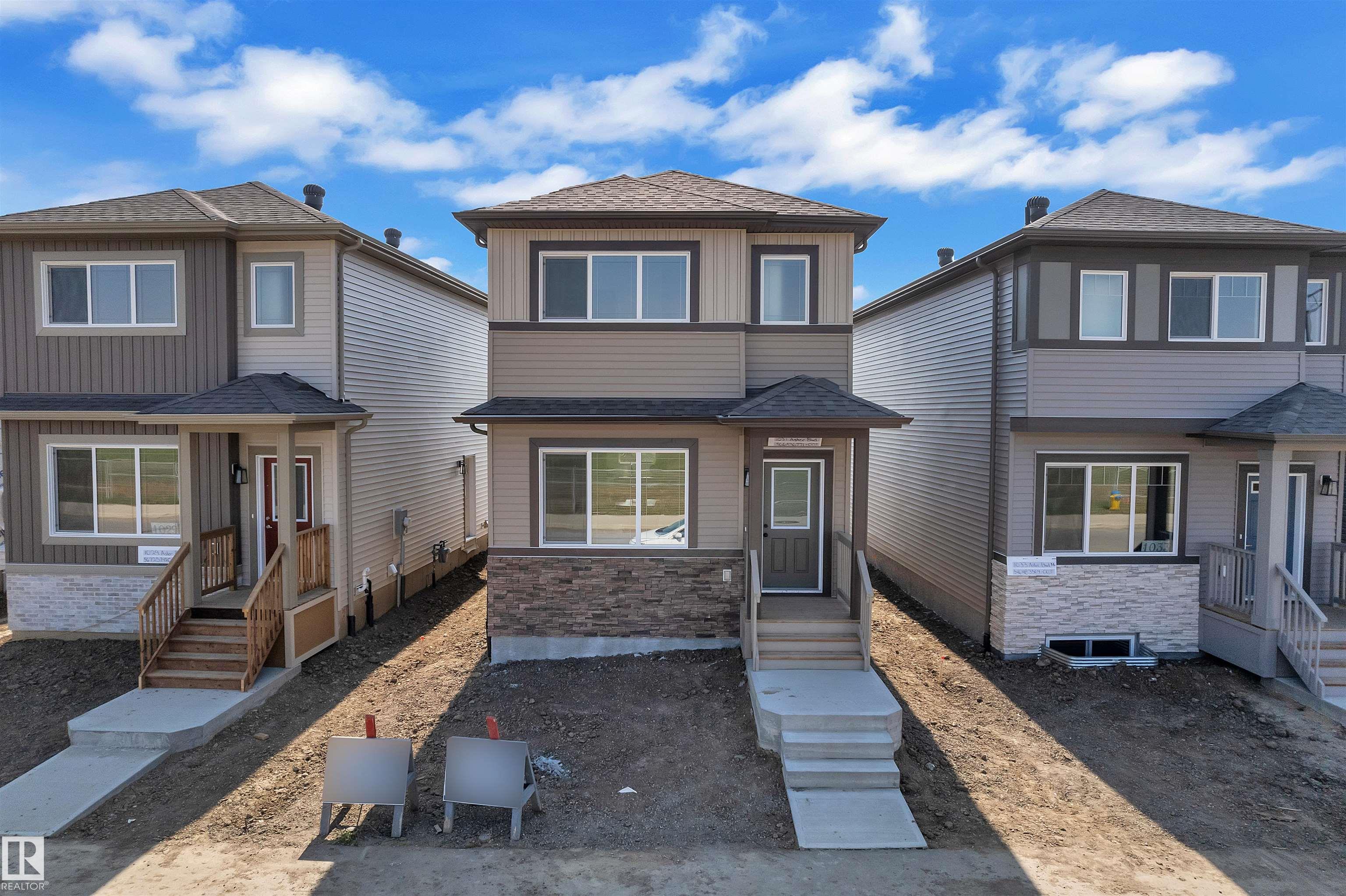 1031 Aster Bv Blvd NW, Edmonton, AB T6T 2W7
