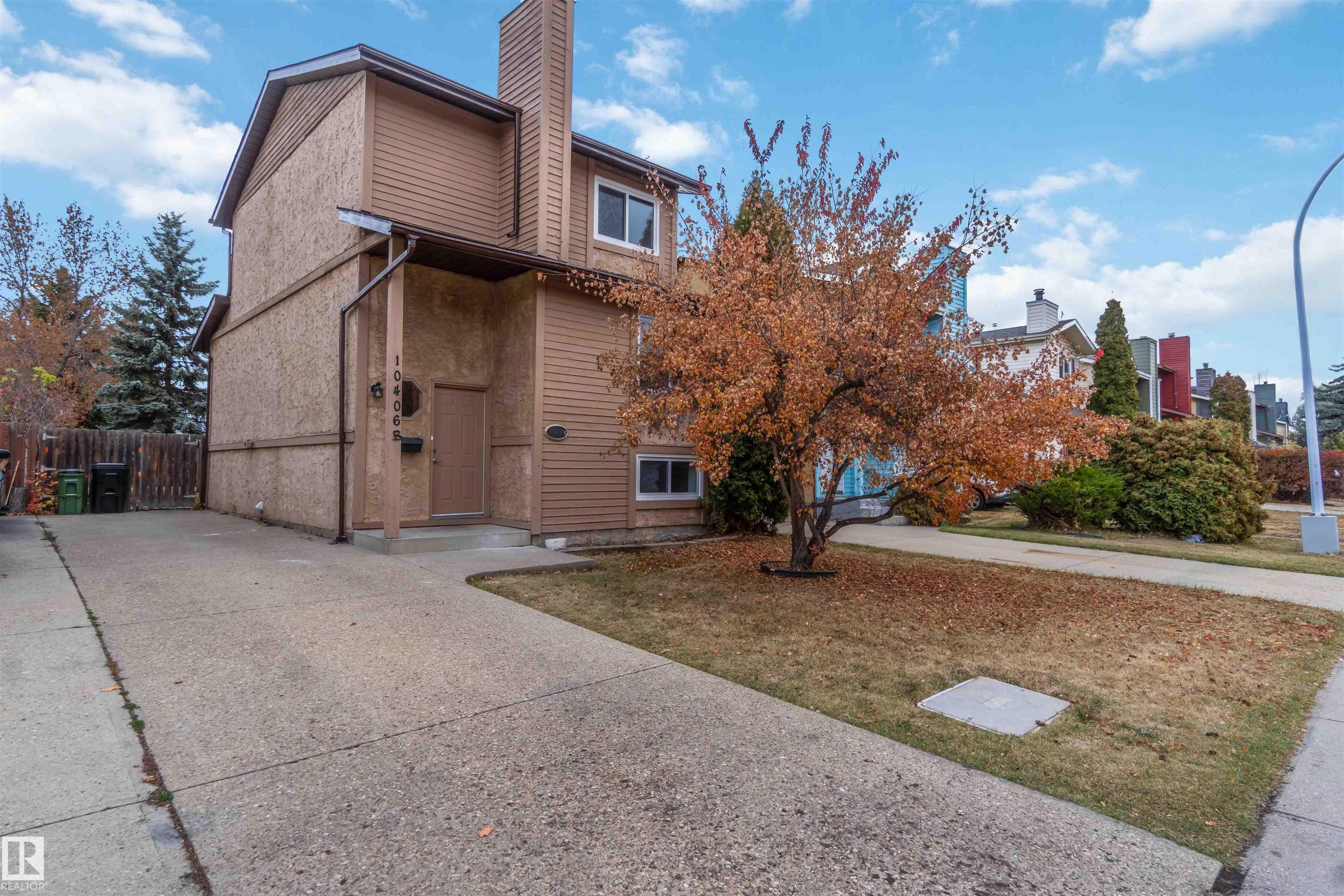 28 Av Nw Unit 10406b Ave #a, Edmonton, AB T6J 4J6