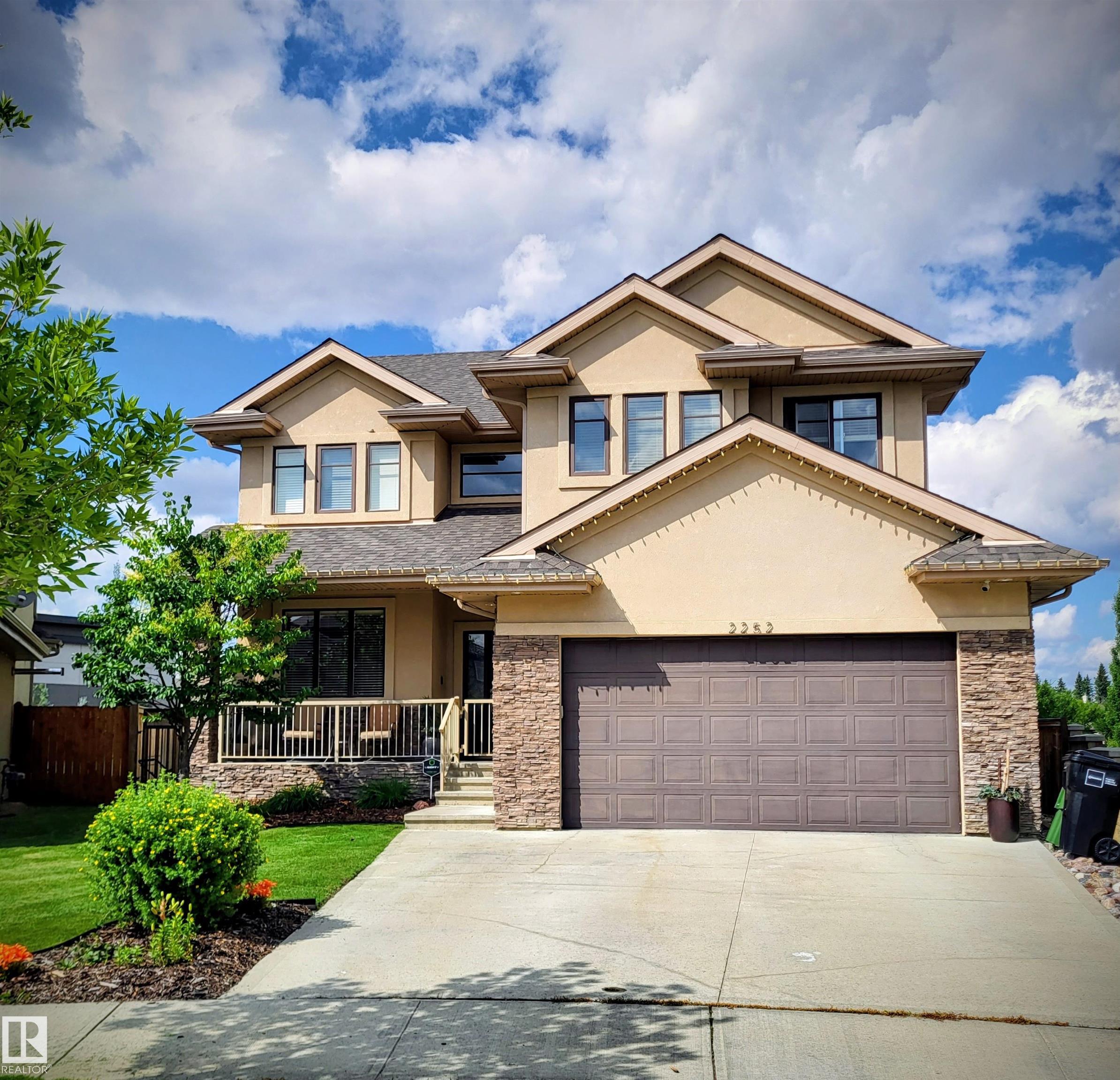 2252 Cameron Ravine Co Ct NW, Edmonton, AB T6M 0L9