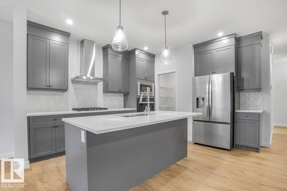3542 Erlanger Li Link NW, Edmonton, AB T6M 1J5
