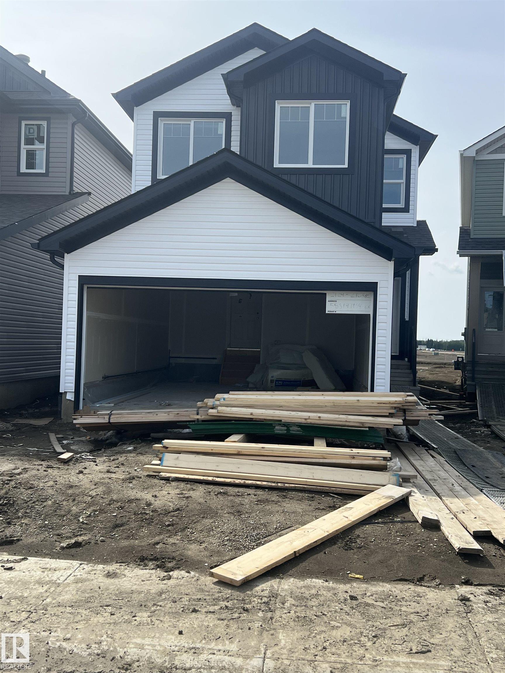 210 St Nw Unit 2124 St, Edmonton, AB T6M 1P7