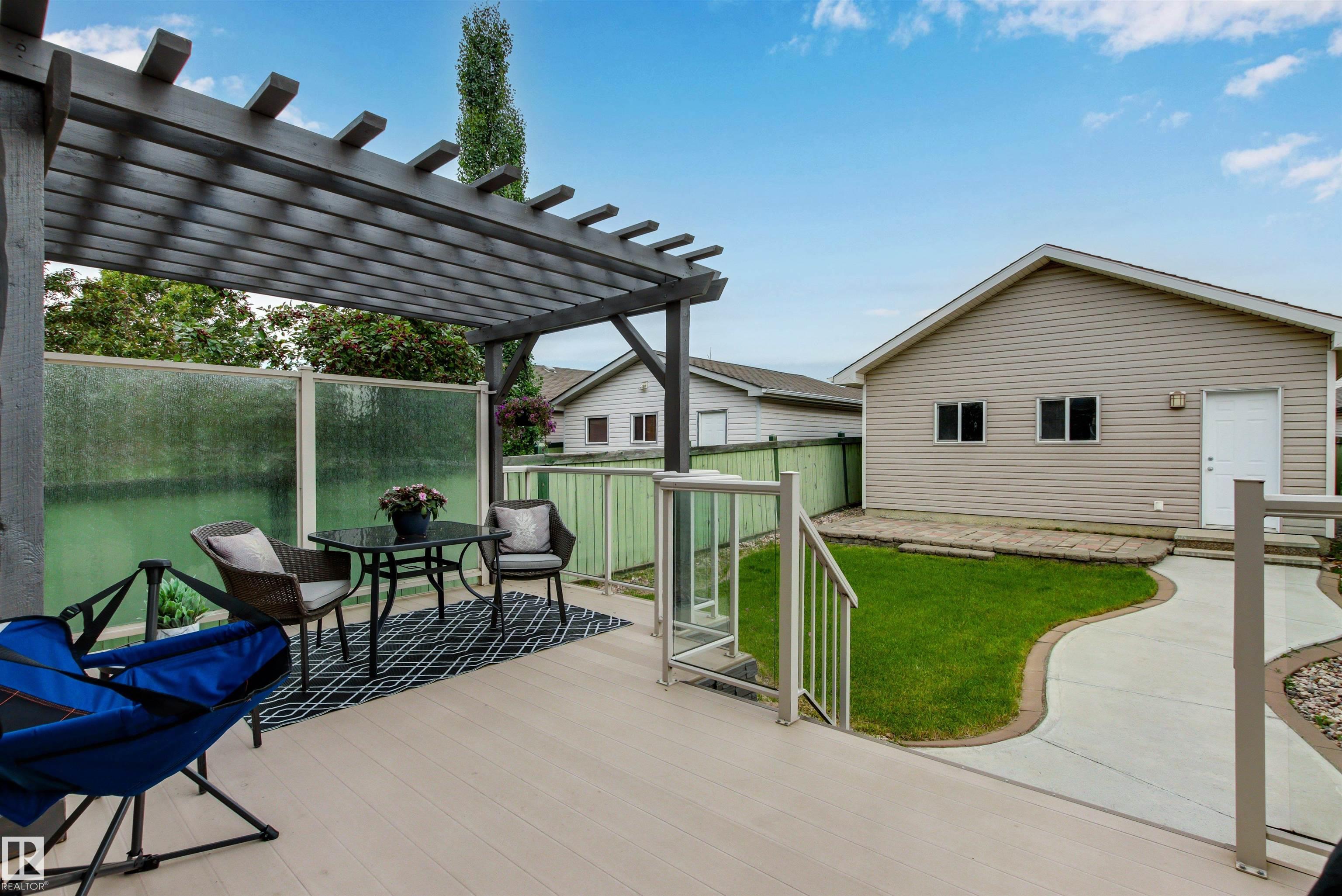91 Av Nw Unit 21236 Ave, Edmonton, AB T5T 0W4