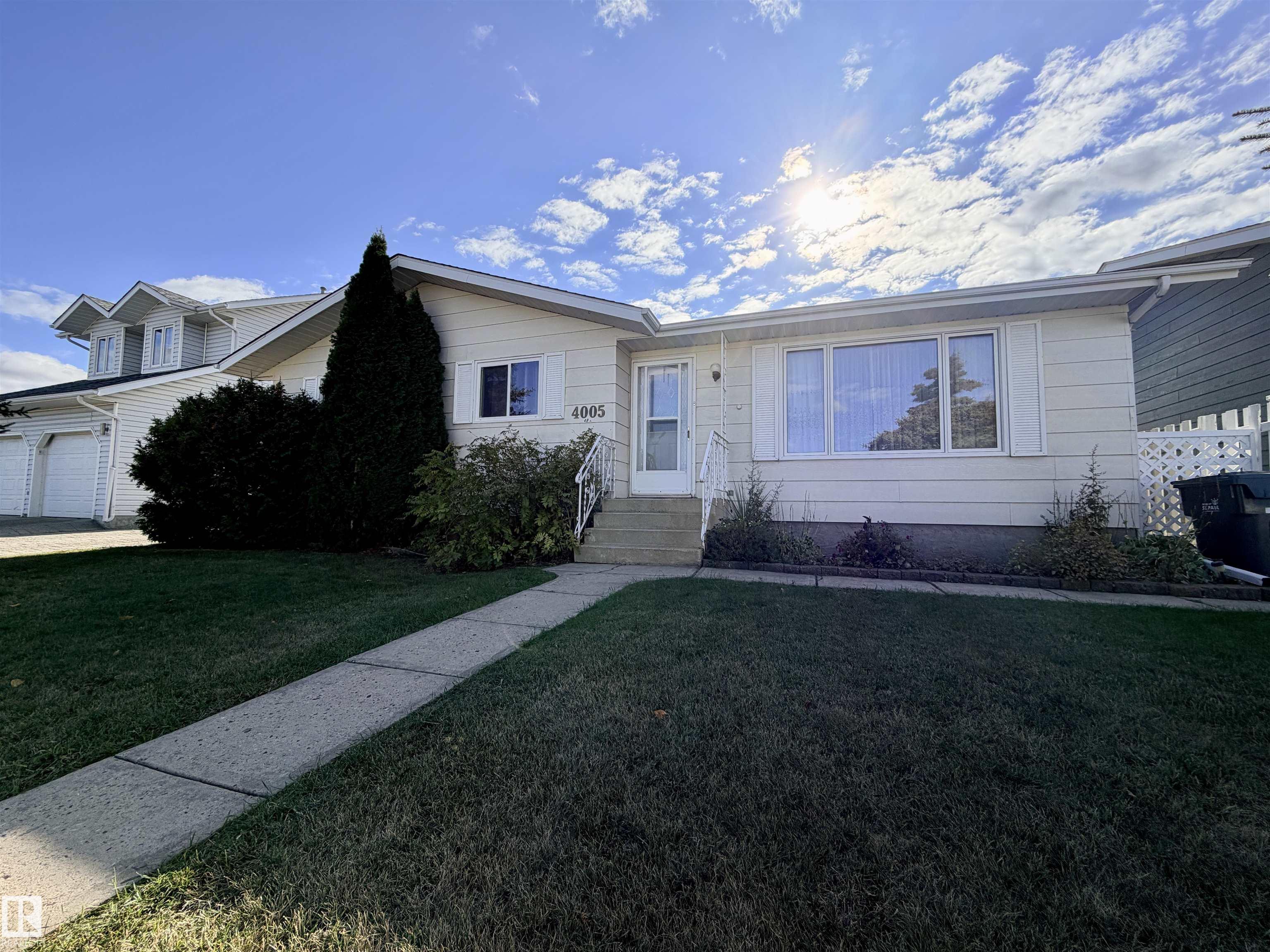 48 Av Unit 4005 Ave, St. Paul Town, AB T0A 3A2