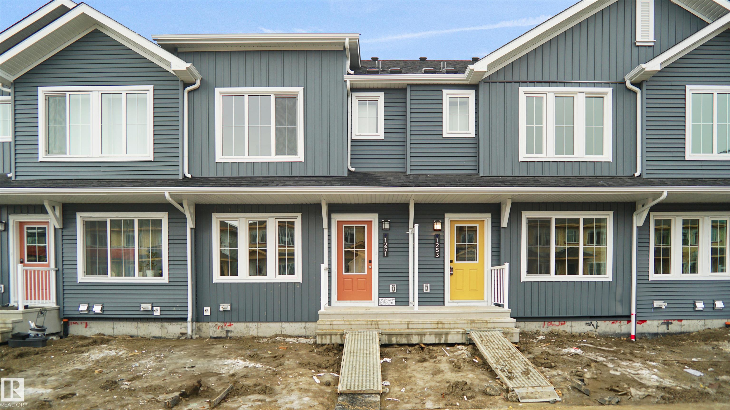 1299 Keswick Dr SW, Edmonton, AB T6W 5G5