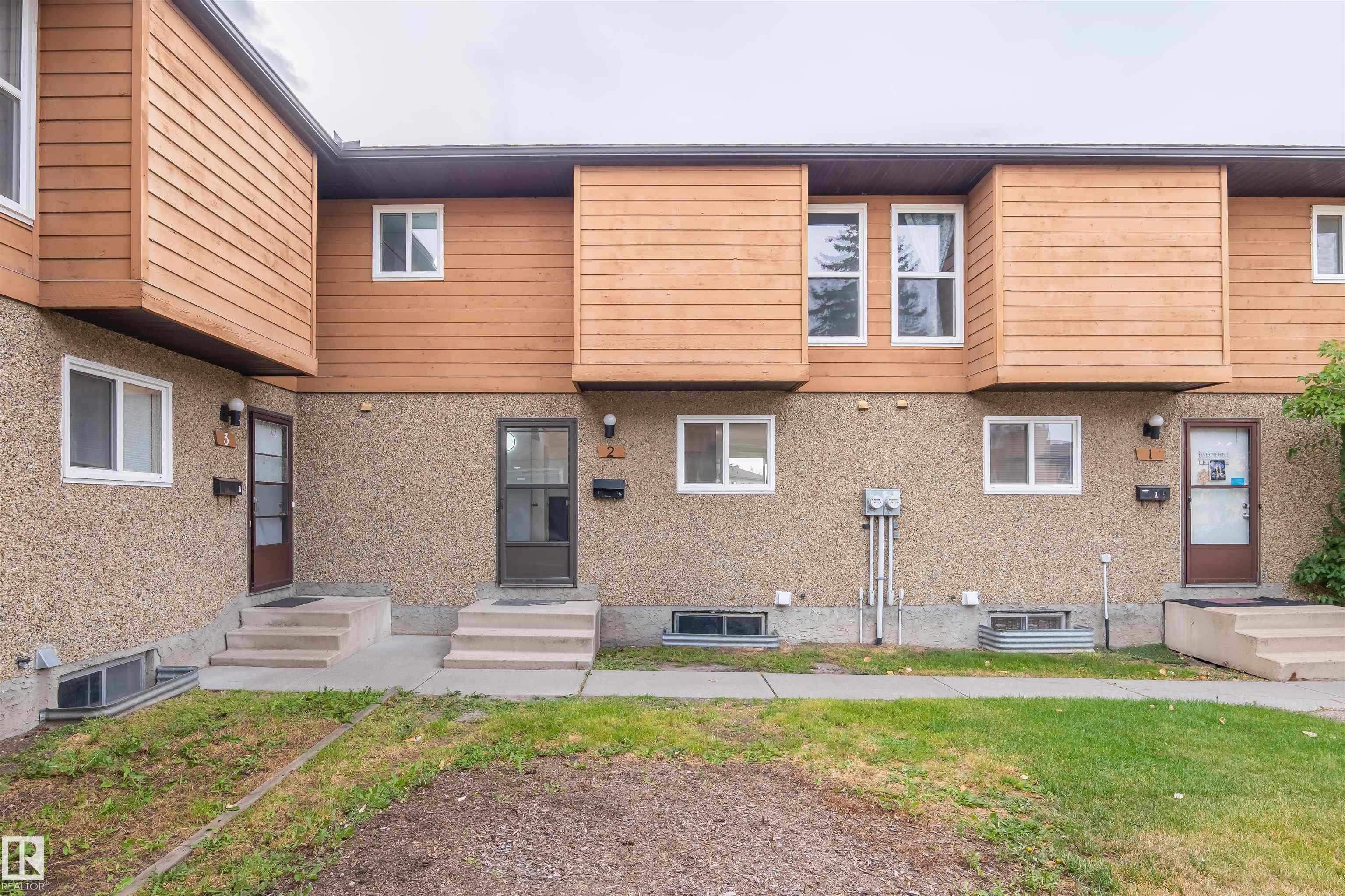 3812 20 Avenue Northwest #unit 2, Edmonton, AB T6L 4B2