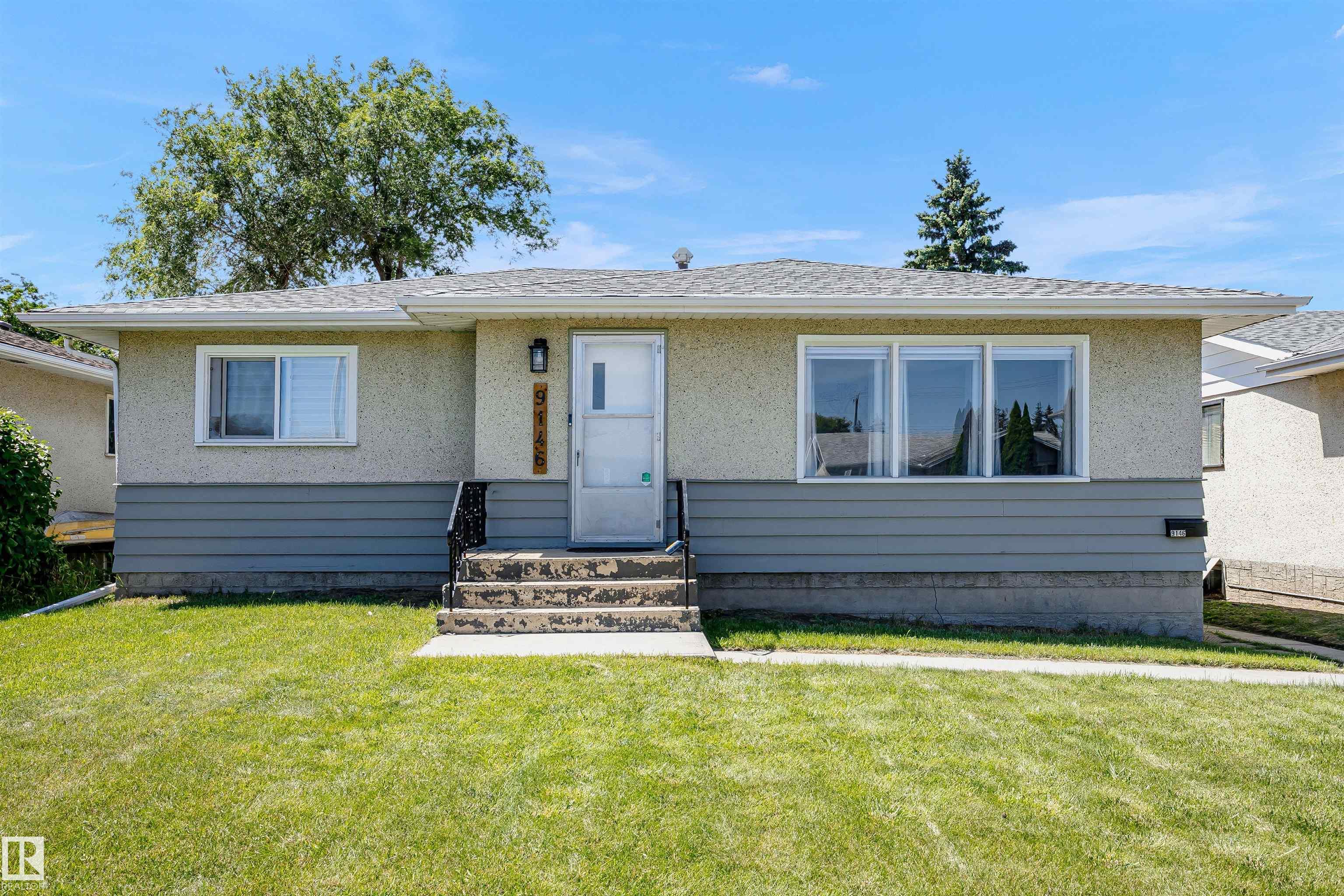 152 St Nw Unit 9146 St, Edmonton, AB T5R 1M4